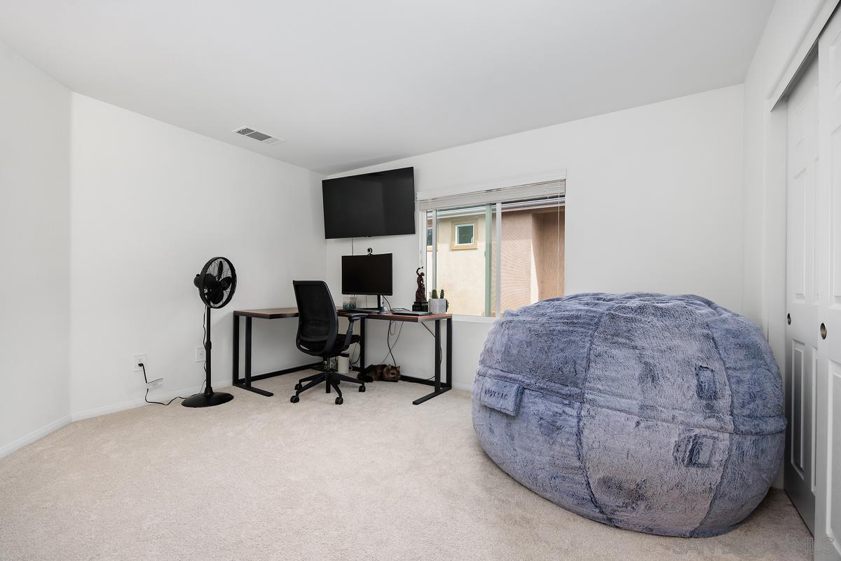 Detail Gallery Image 17 of 25 For 5512  Foxtail Loop, Carlsbad,  CA 92010 - 3 Beds | 2/1 Baths