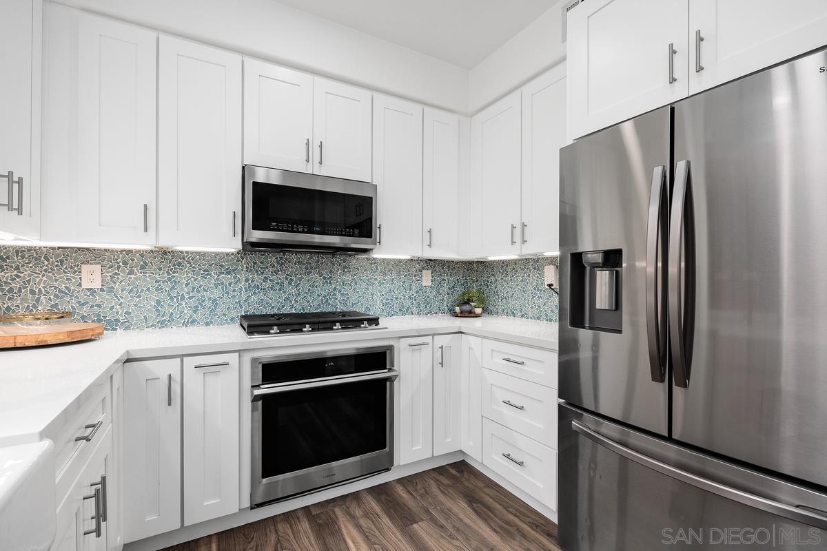 Detail Gallery Image 5 of 25 For 5512  Foxtail Loop, Carlsbad,  CA 92010 - 3 Beds | 2/1 Baths