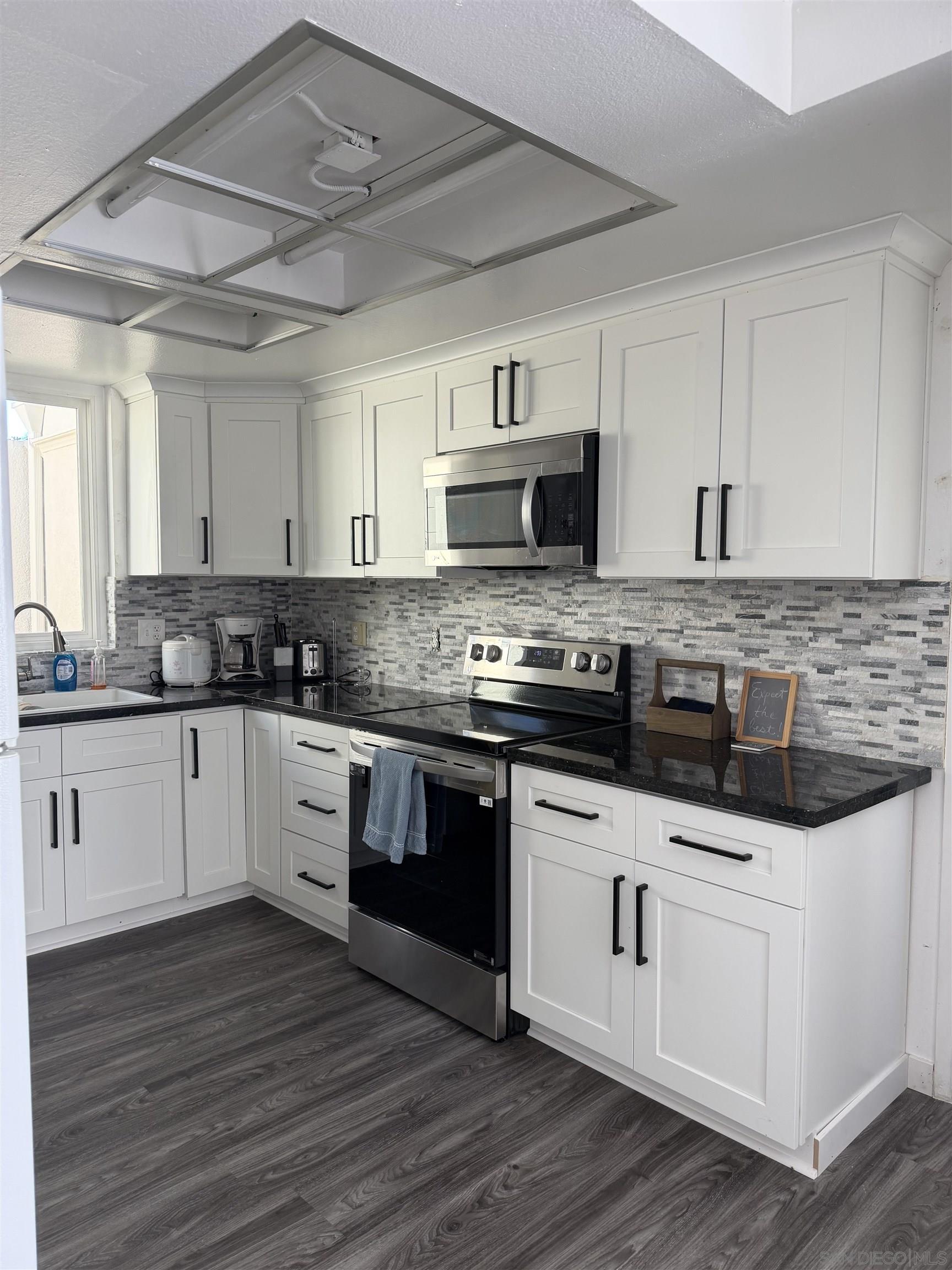 Front Image Thumbnail for SD260001727