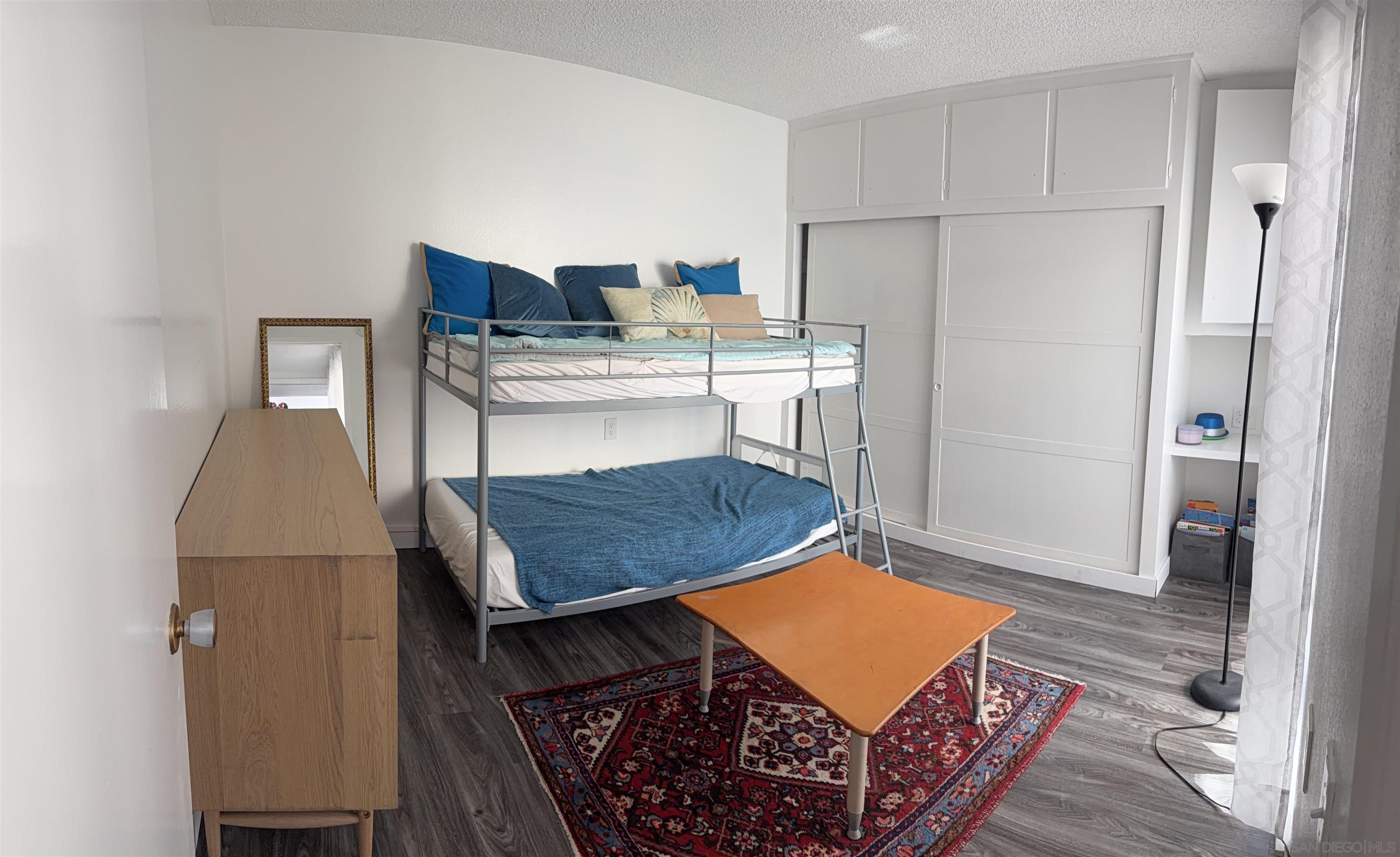 Detail Gallery Image 5 of 10 For 243  Calle Aragon  #G,  Laguna Hills,  CA 92637 - 2 Beds | 1 Baths