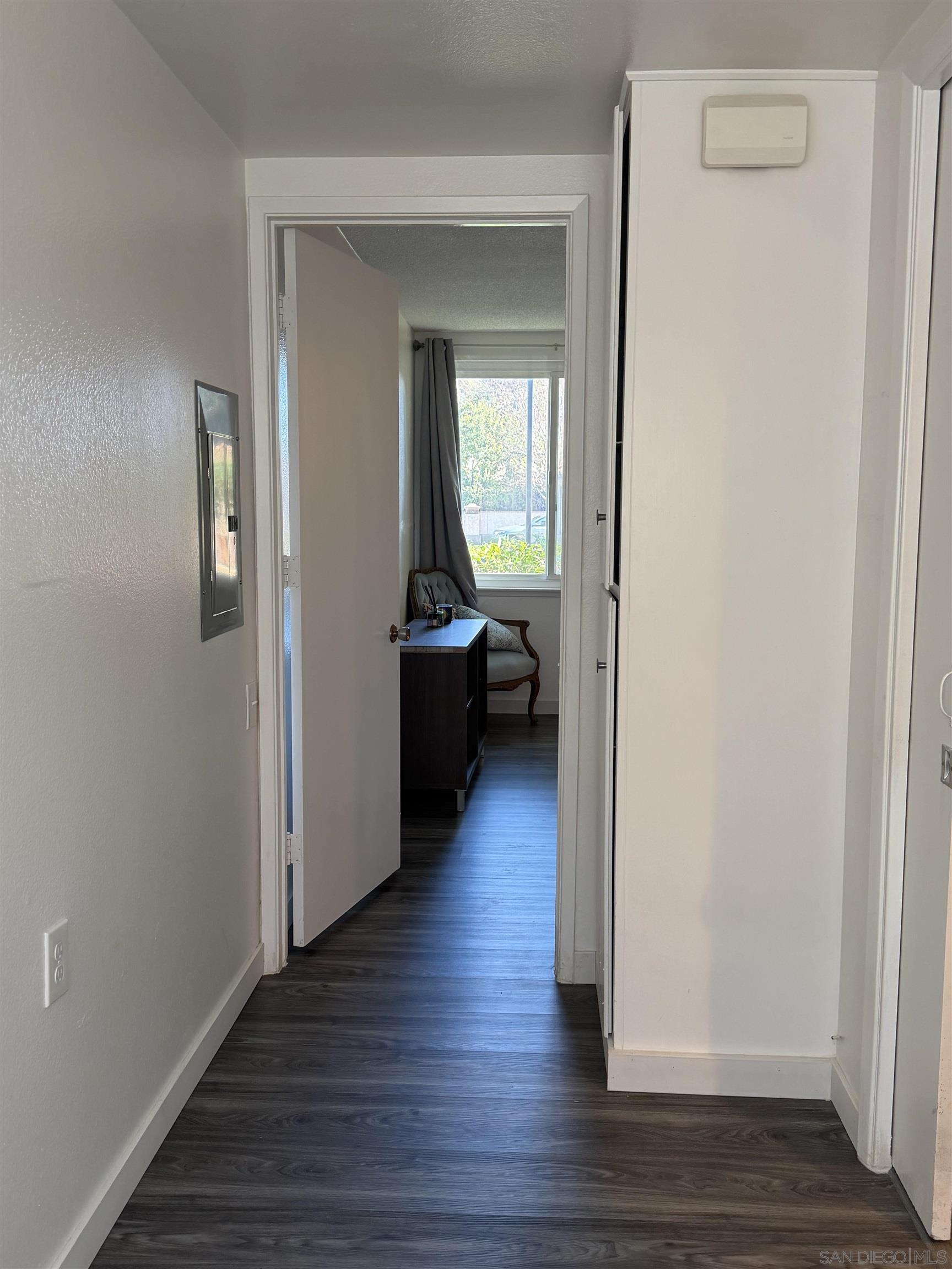 Detail Gallery Image 9 of 10 For 243  Calle Aragon  #G,  Laguna Hills,  CA 92637 - 2 Beds | 1 Baths