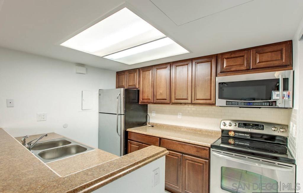 Detail Gallery Image 6 of 25 For 757  Eastshore Ter  209, Chula Vista,  CA 91913 - 2 Beds | 2 Baths