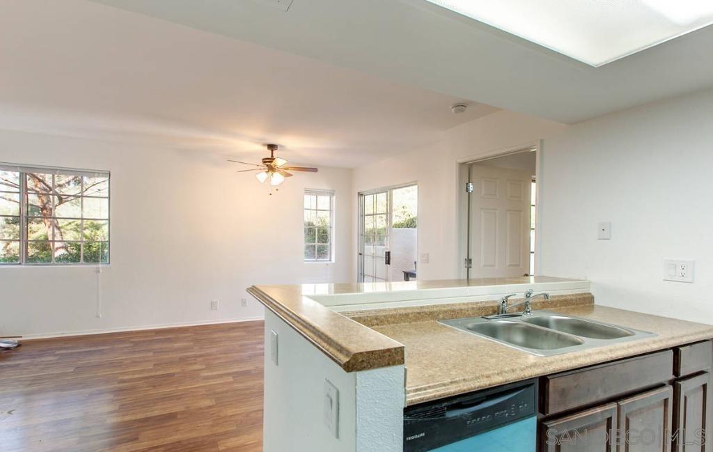 Detail Gallery Image 8 of 25 For 757  Eastshore Ter  209, Chula Vista,  CA 91913 - 2 Beds | 2 Baths