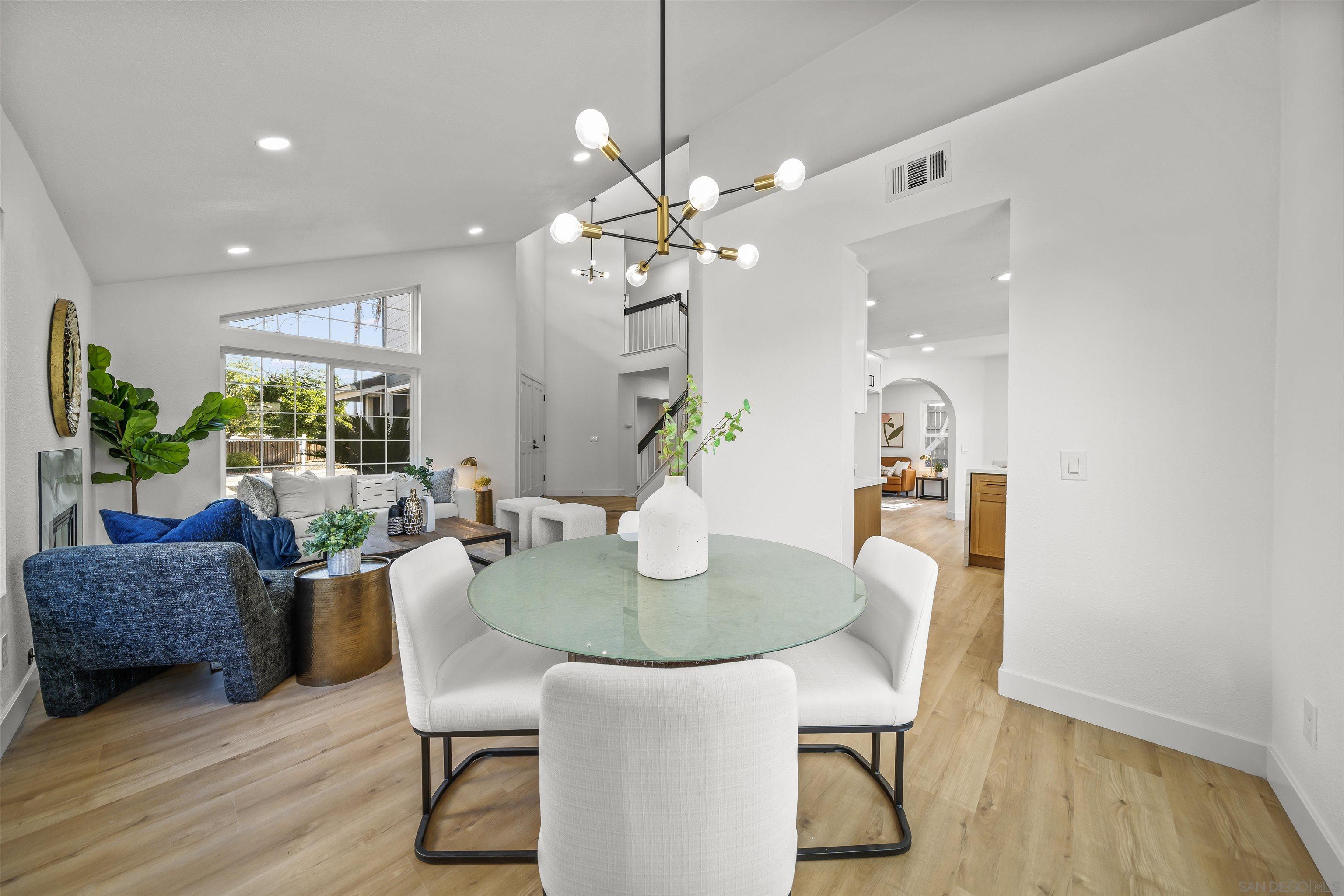 Detail Gallery Image 11 of 59 For 1513  Powell Rd, Oceanside,  CA 92056 - 4 Beds | 3 Baths