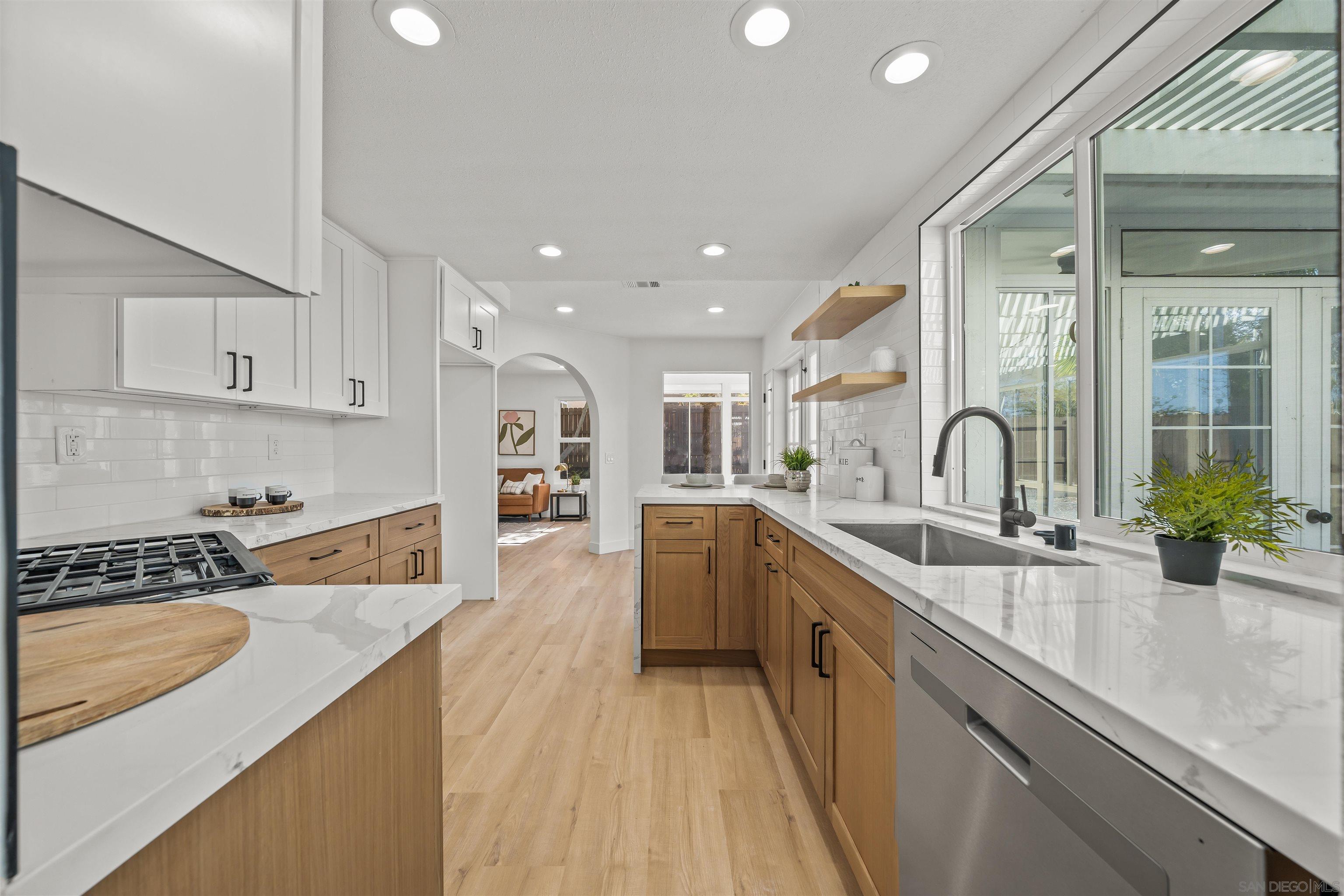 Detail Gallery Image 15 of 59 For 1513  Powell Rd, Oceanside,  CA 92056 - 4 Beds | 3 Baths