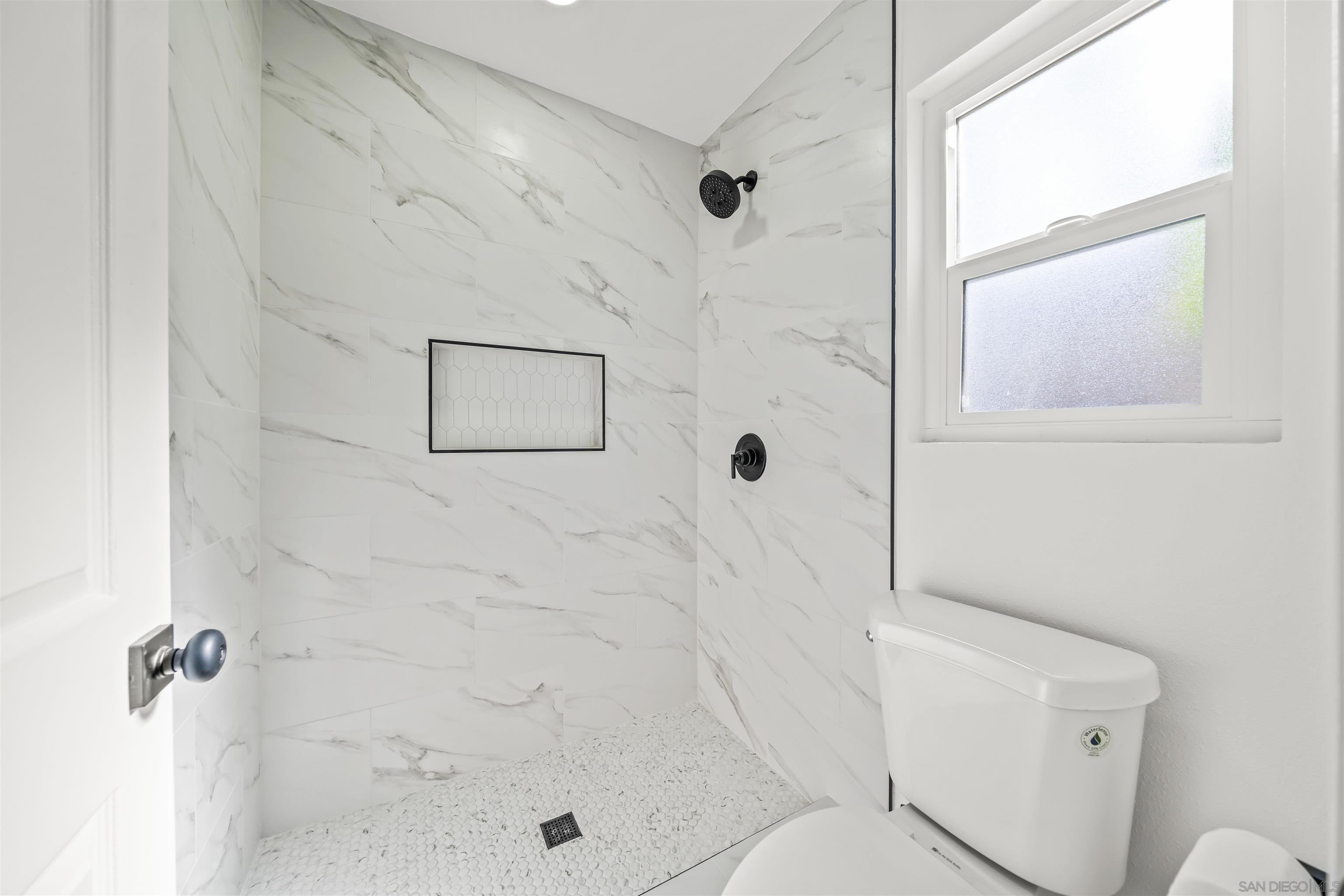 Detail Gallery Image 22 of 59 For 1513  Powell Rd, Oceanside,  CA 92056 - 4 Beds | 3 Baths