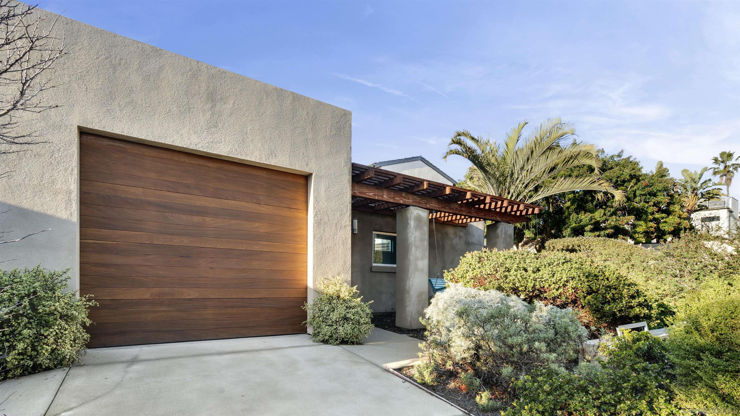 Detail Gallery Image 35 of 48 For 150  Juniper Ave, Carlsbad,  CA 92008 - 3 Beds | 2/2 Baths