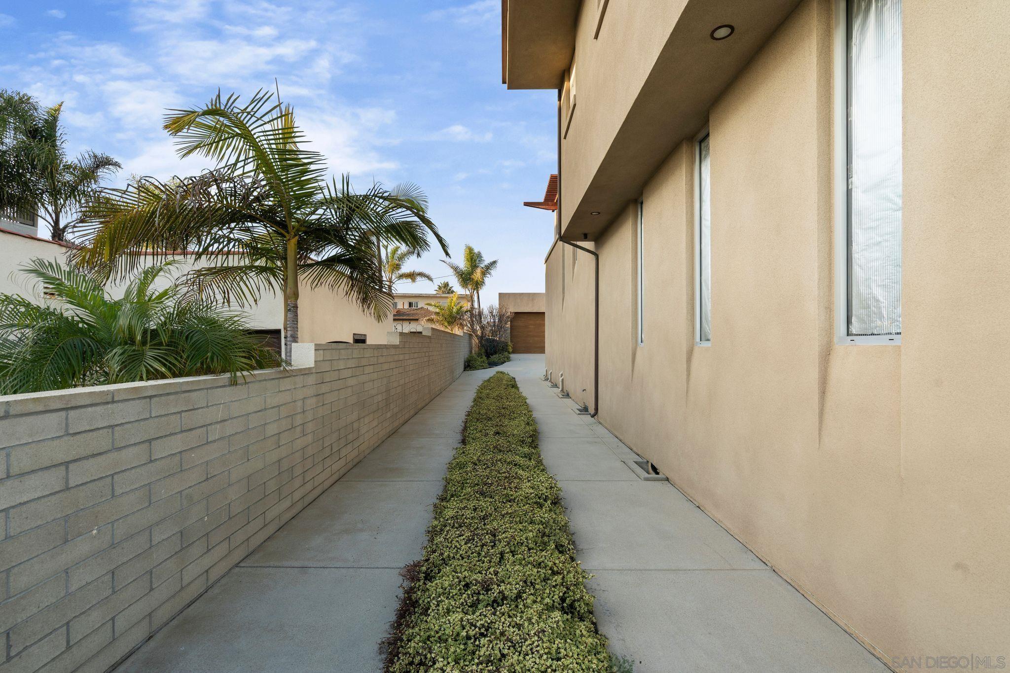 Detail Gallery Image 38 of 48 For 150  Juniper Ave, Carlsbad,  CA 92008 - 3 Beds | 2/2 Baths