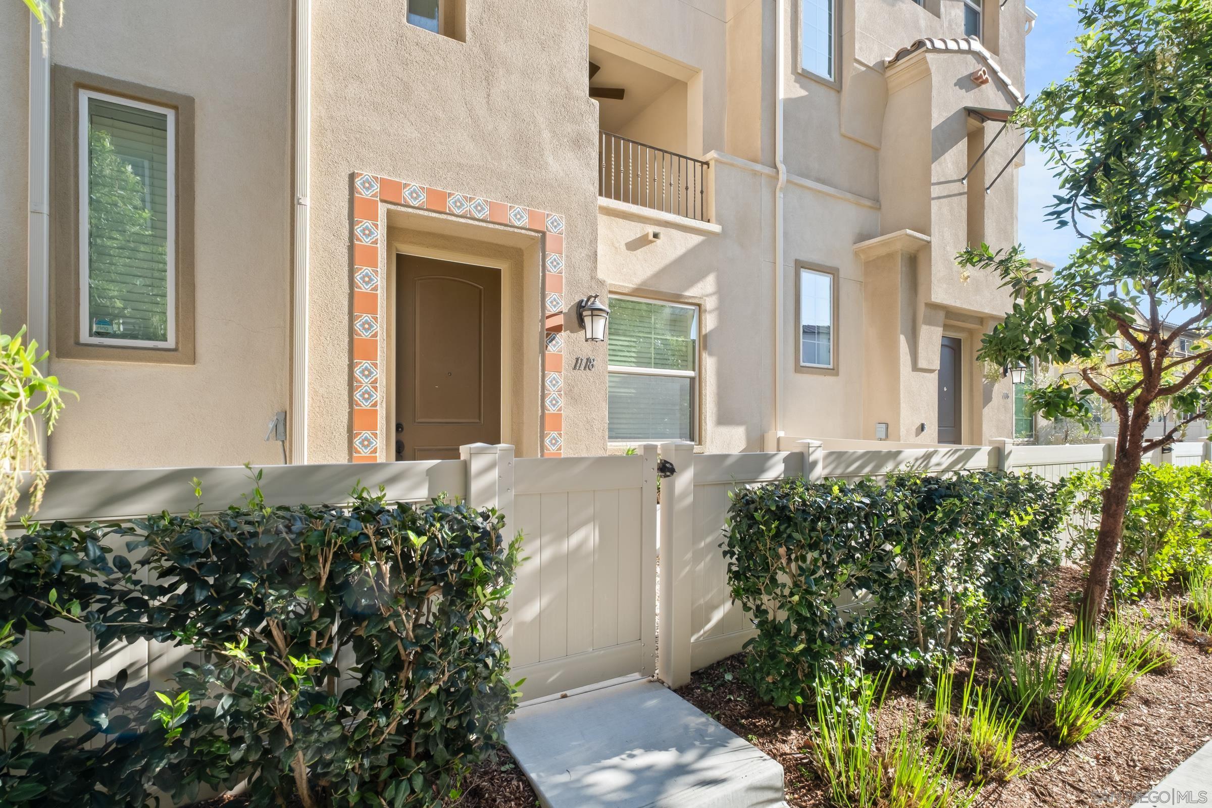 Detail Gallery Image 32 of 52 For 1118  via Lucero, Oceanside,  CA 92056 - 4 Beds | 3/1 Baths