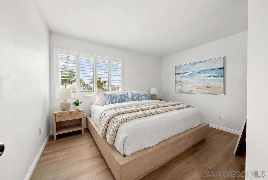 Detail Gallery Image 19 of 44 For 2210  Valley Rd, Oceanside,  CA 92056 - 5 Beds | 3 Baths