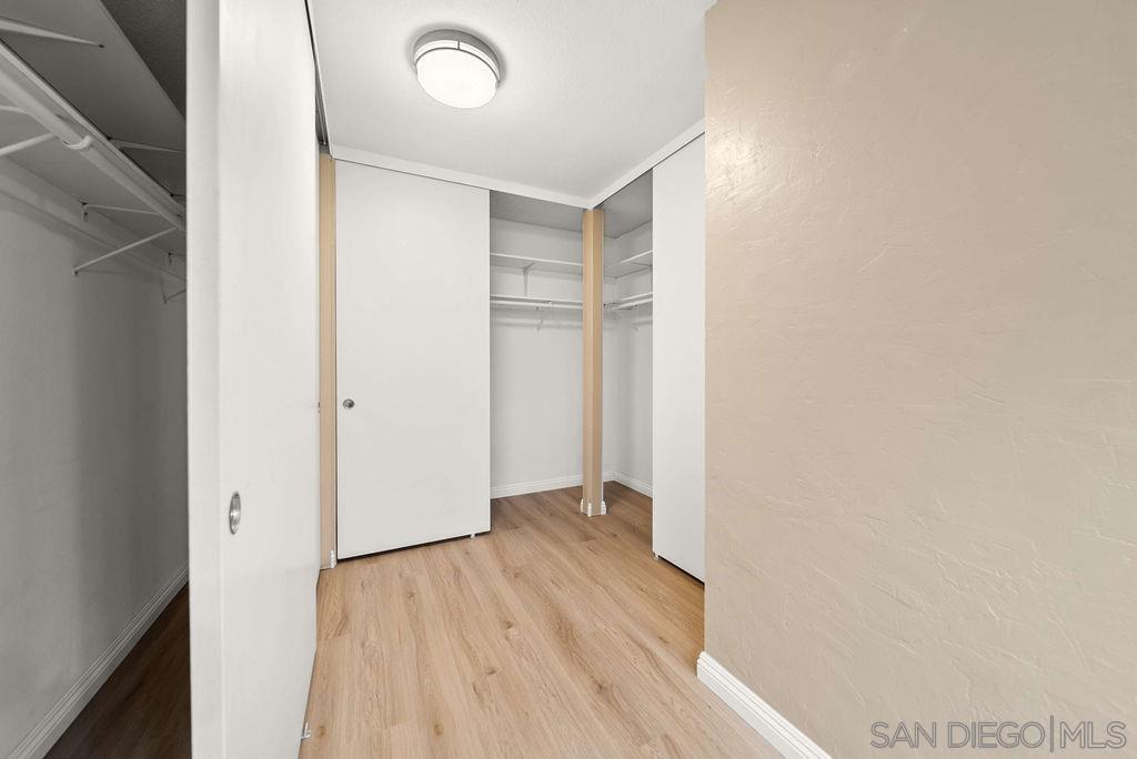 Detail Gallery Image 26 of 44 For 2210  Valley Rd, Oceanside,  CA 92056 - 5 Beds | 3 Baths