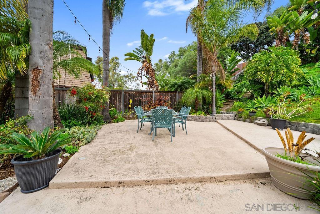 Detail Gallery Image 36 of 44 For 2210  Valley Rd, Oceanside,  CA 92056 - 5 Beds | 3 Baths