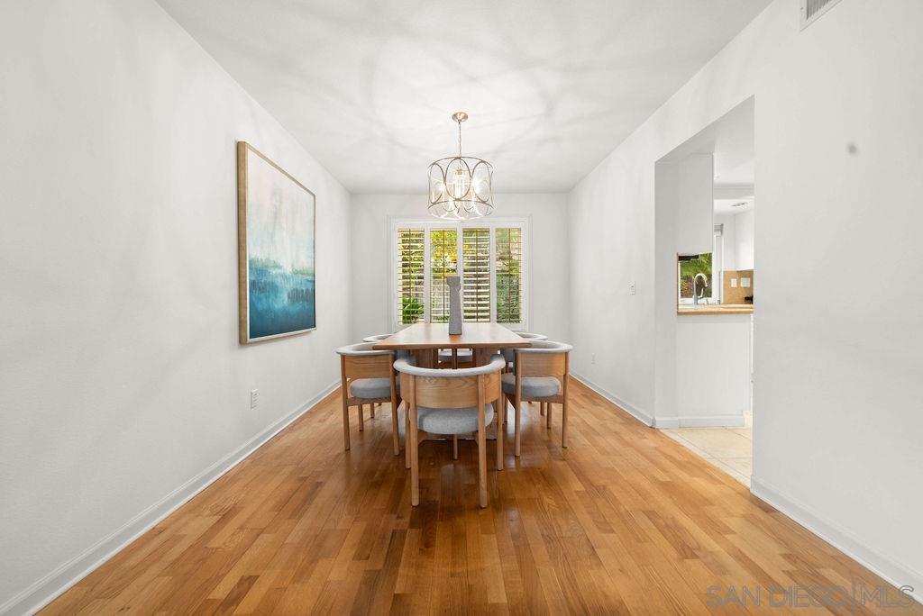 Detail Gallery Image 6 of 44 For 2210  Valley Rd, Oceanside,  CA 92056 - 5 Beds | 3 Baths