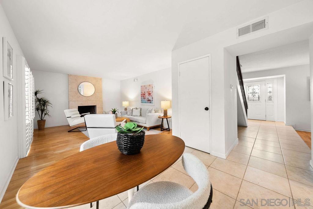 Detail Gallery Image 9 of 44 For 2210  Valley Rd, Oceanside,  CA 92056 - 5 Beds | 3 Baths