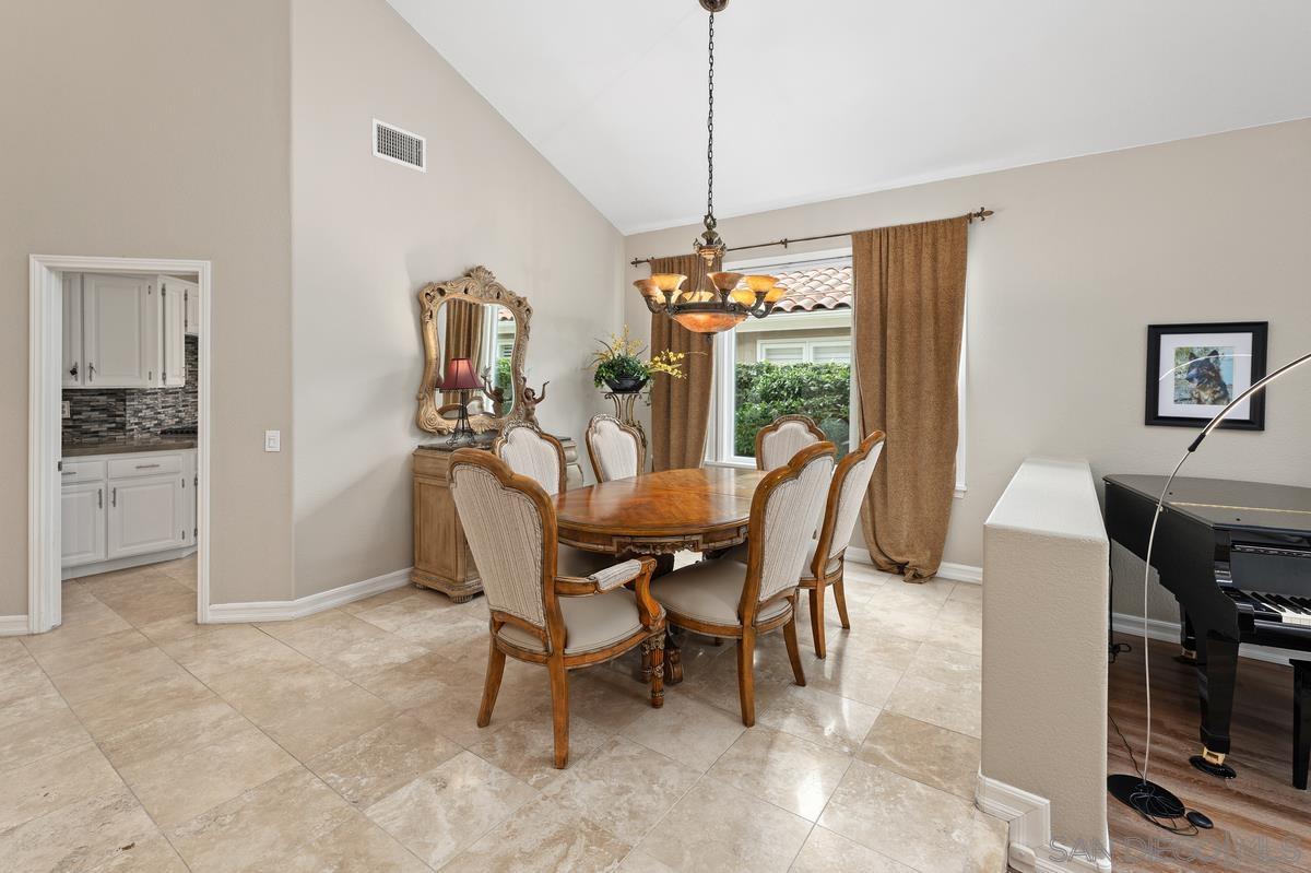 Detail Gallery Image 10 of 35 For 14711  Caminito Mar De Plata, Del Mar,  CA 92014 - 4 Beds | 3 Baths