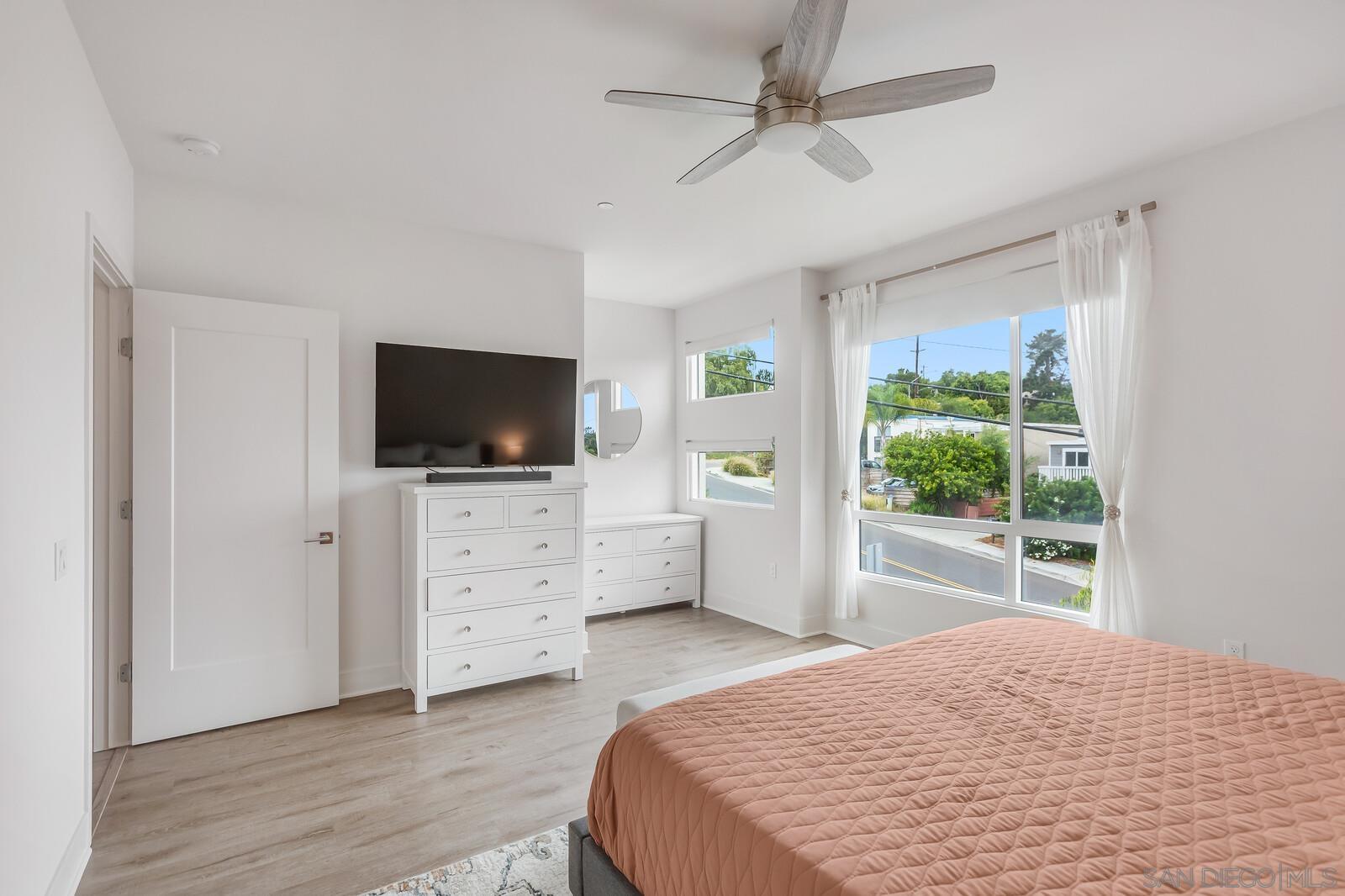 Detail Gallery Image 22 of 44 For 1055  32nd St  #8,  San Diego,  CA 92102 - 3 Beds | 2/1 Baths