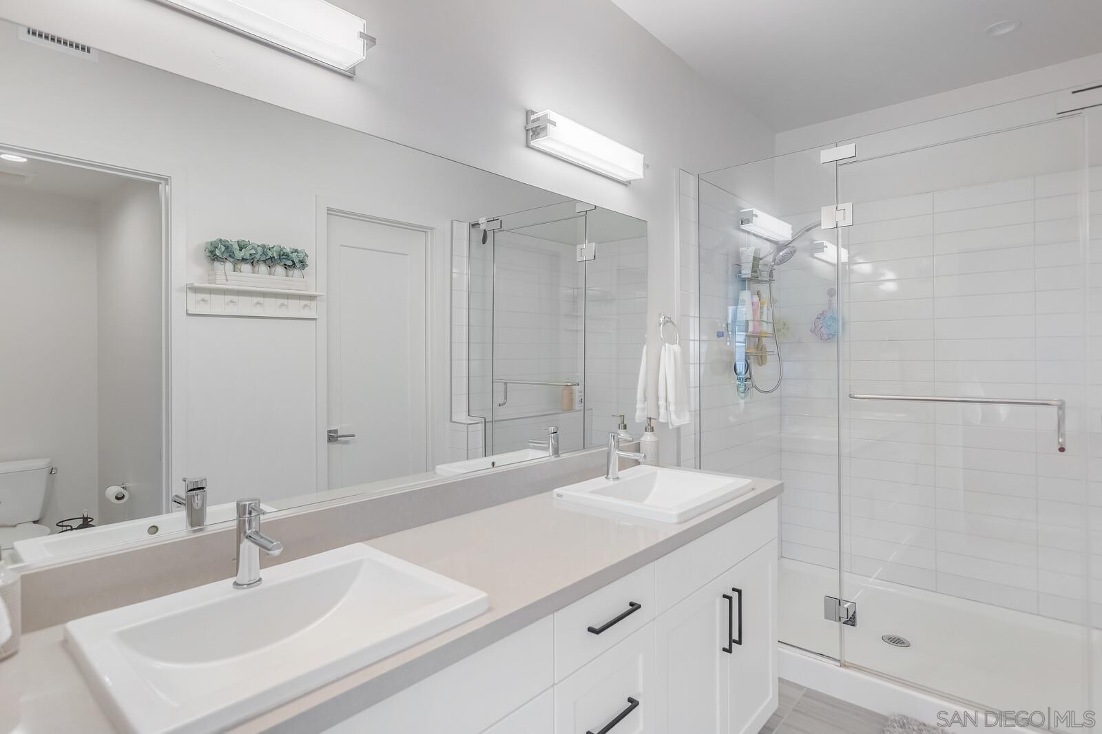 Detail Gallery Image 25 of 44 For 1055  32nd St  #8,  San Diego,  CA 92102 - 3 Beds | 2/1 Baths