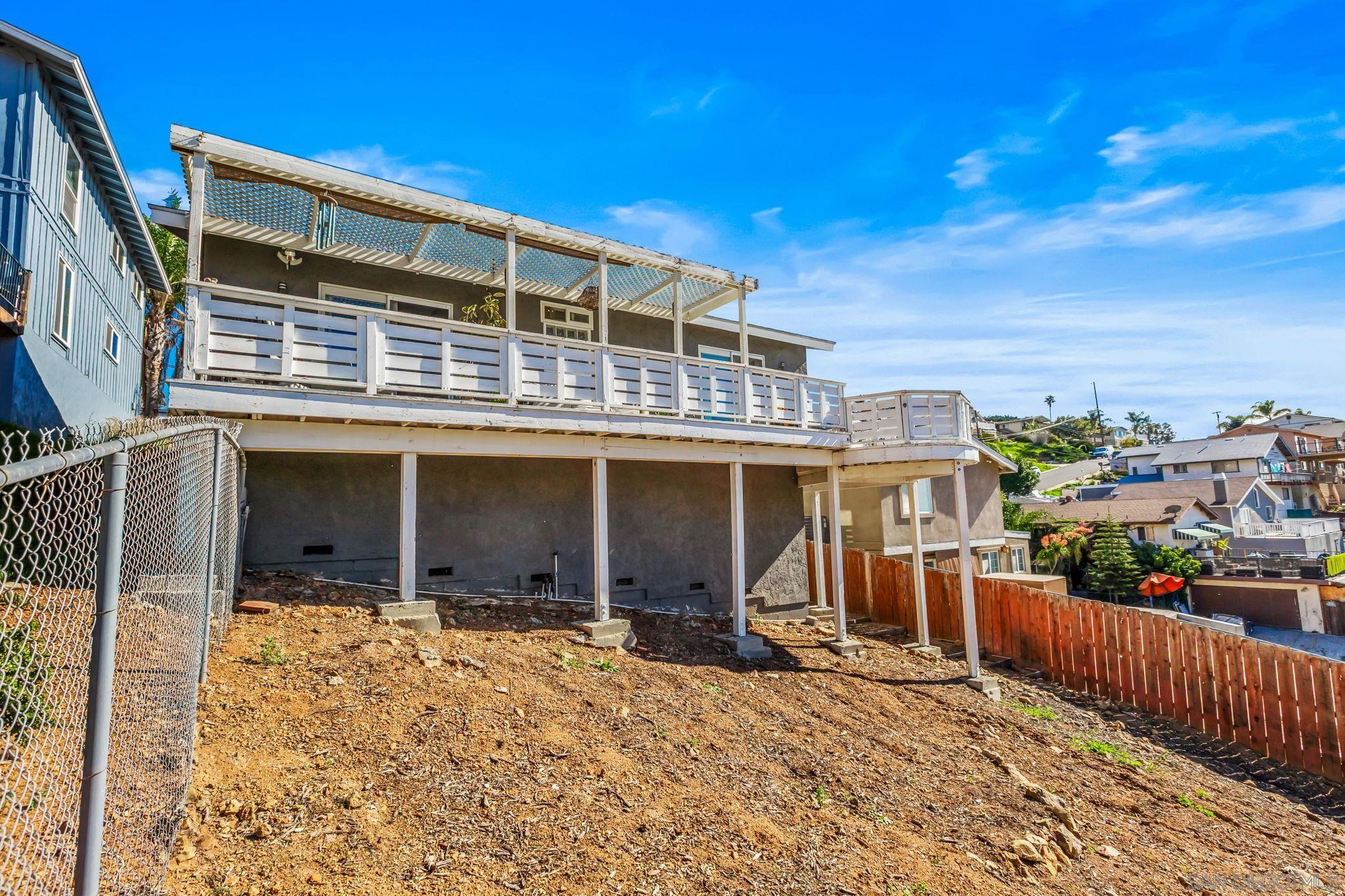 Detail Gallery Image 9 of 27 For 1410  San Bernardino Ave, Spring Valley,  CA 91977 - 4 Beds | 2 Baths