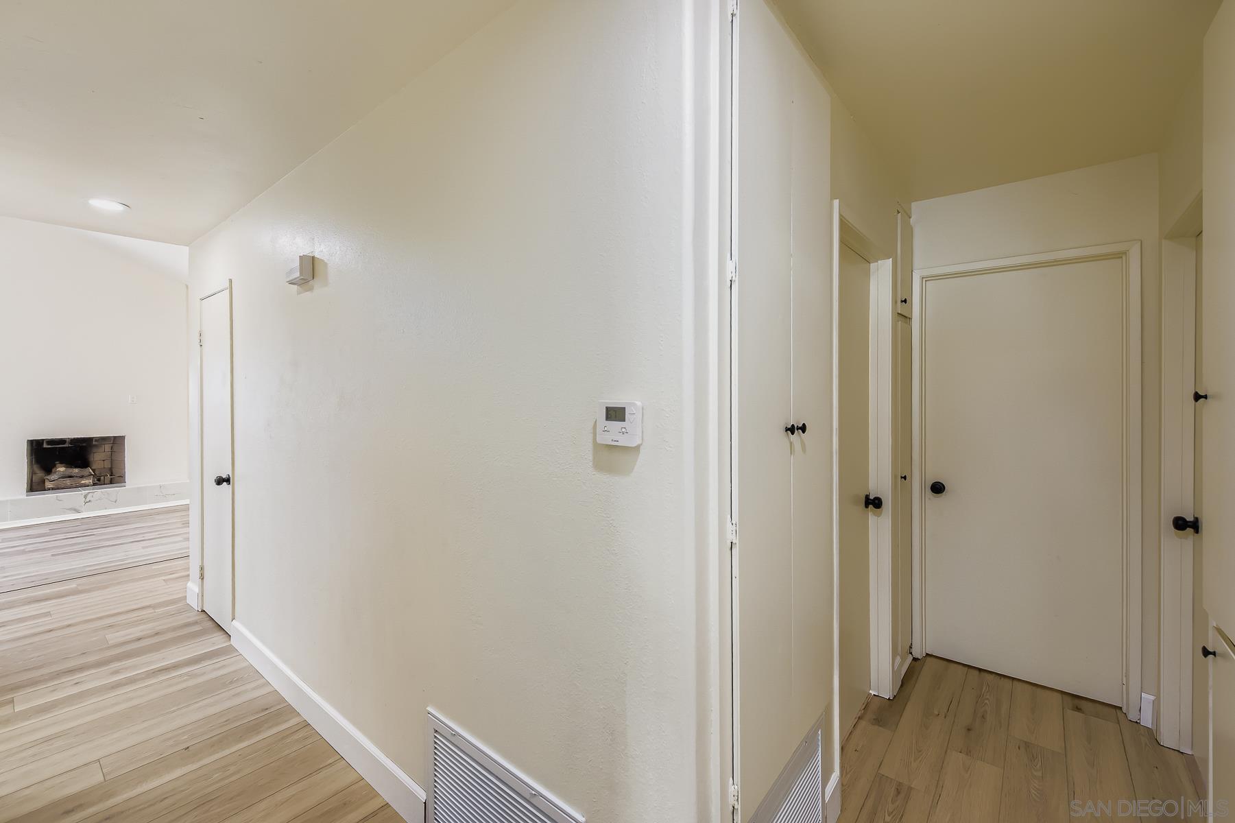 Detail Gallery Image 16 of 31 For 10386  La Duena Way, San Diego,  CA 92124 - 5 Beds | 2 Baths