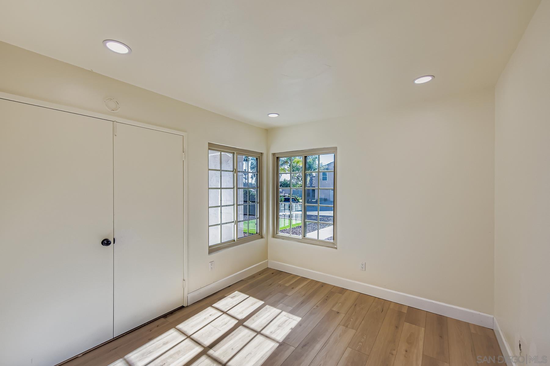 Detail Gallery Image 24 of 31 For 10386  La Duena Way, San Diego,  CA 92124 - 5 Beds | 2 Baths