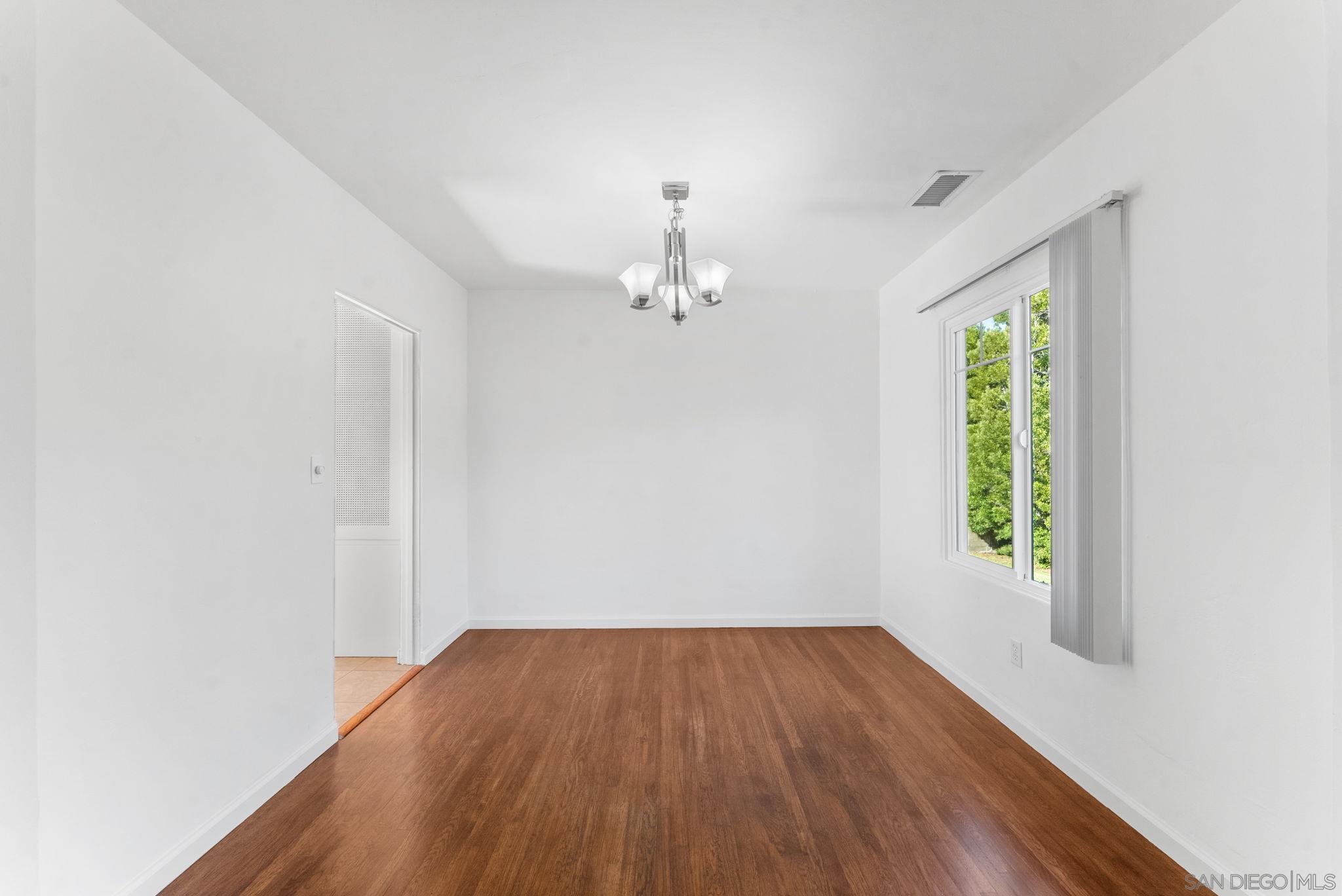 Detail Gallery Image 10 of 39 For 6673-75  Amherst St, San Diego,  CA 92115 - – Beds | – Baths