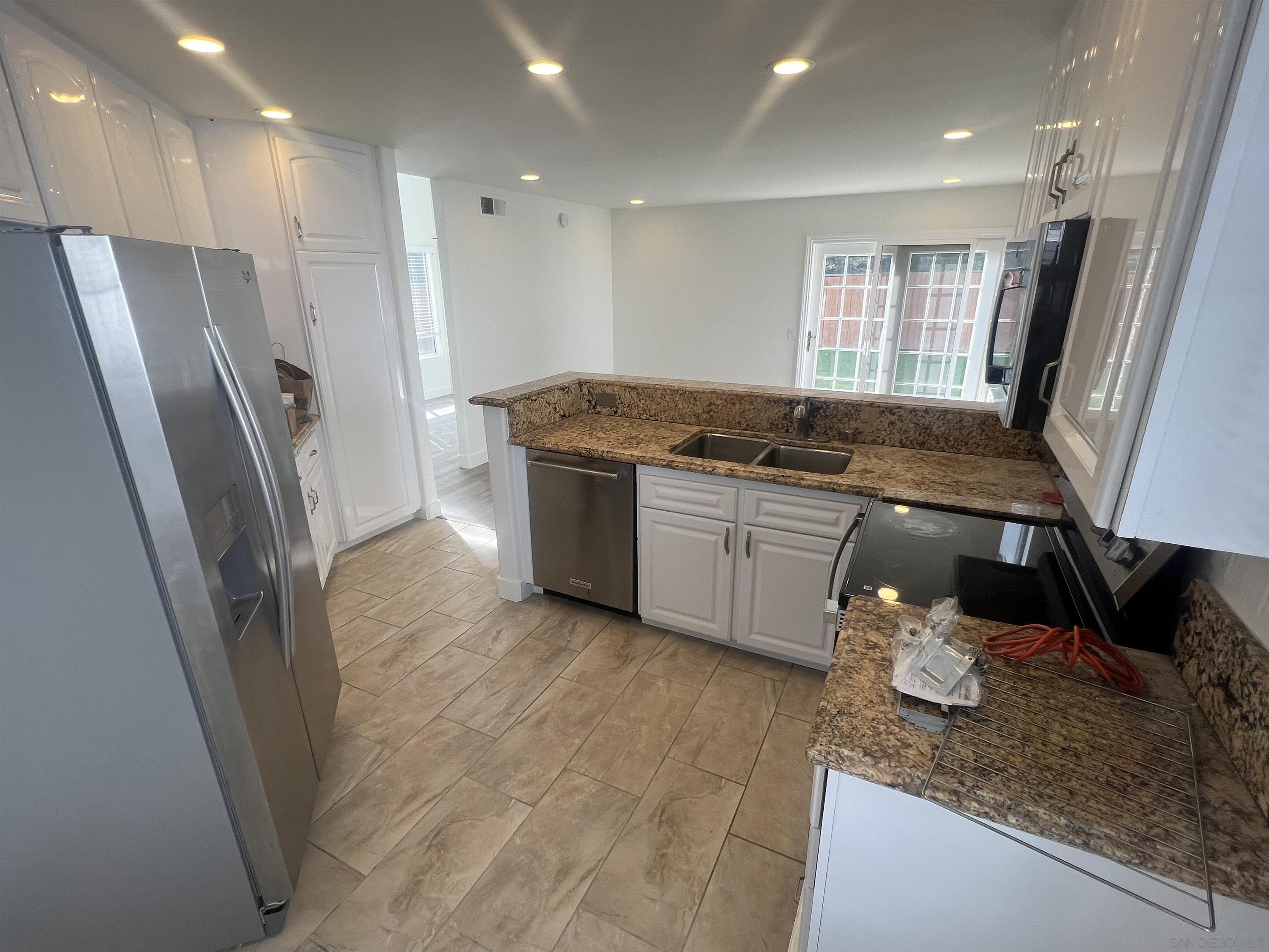 Detail Gallery Image 21 of 39 For 6815  Xana Way, Carlsbad,  CA 92009 - 3 Beds | 2/1 Baths