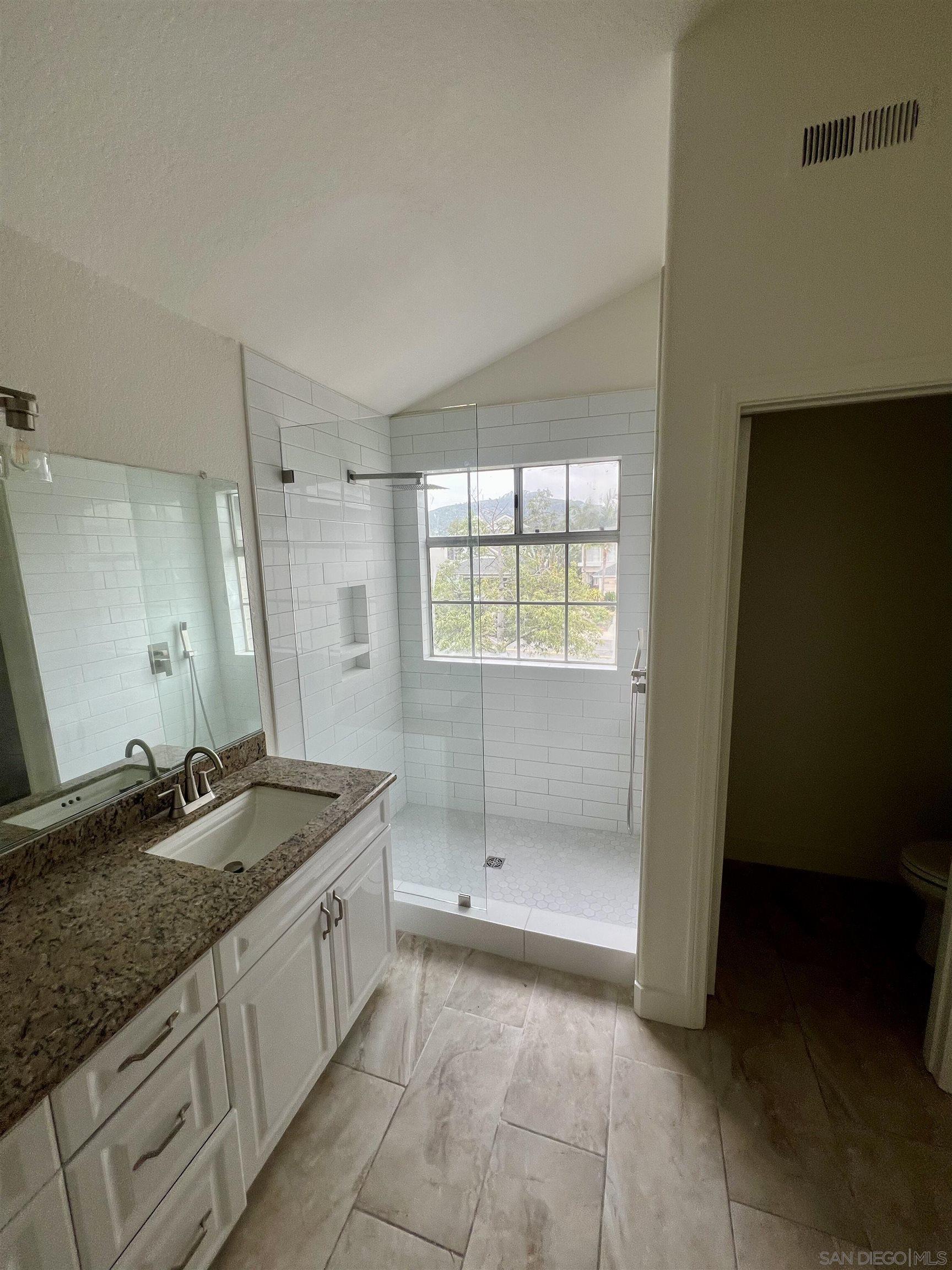 Detail Gallery Image 31 of 39 For 6815  Xana Way, Carlsbad,  CA 92009 - 3 Beds | 2/1 Baths