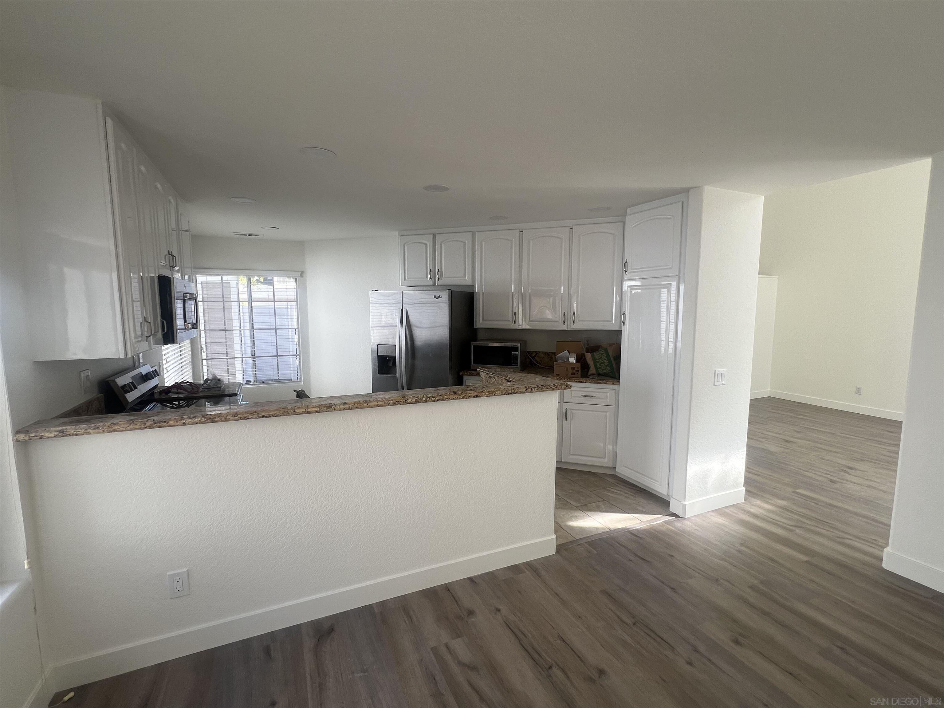 Detail Gallery Image 7 of 23 For 6815  Xana Way, Carlsbad,  CA 92009 - 3 Beds | 2/1 Baths