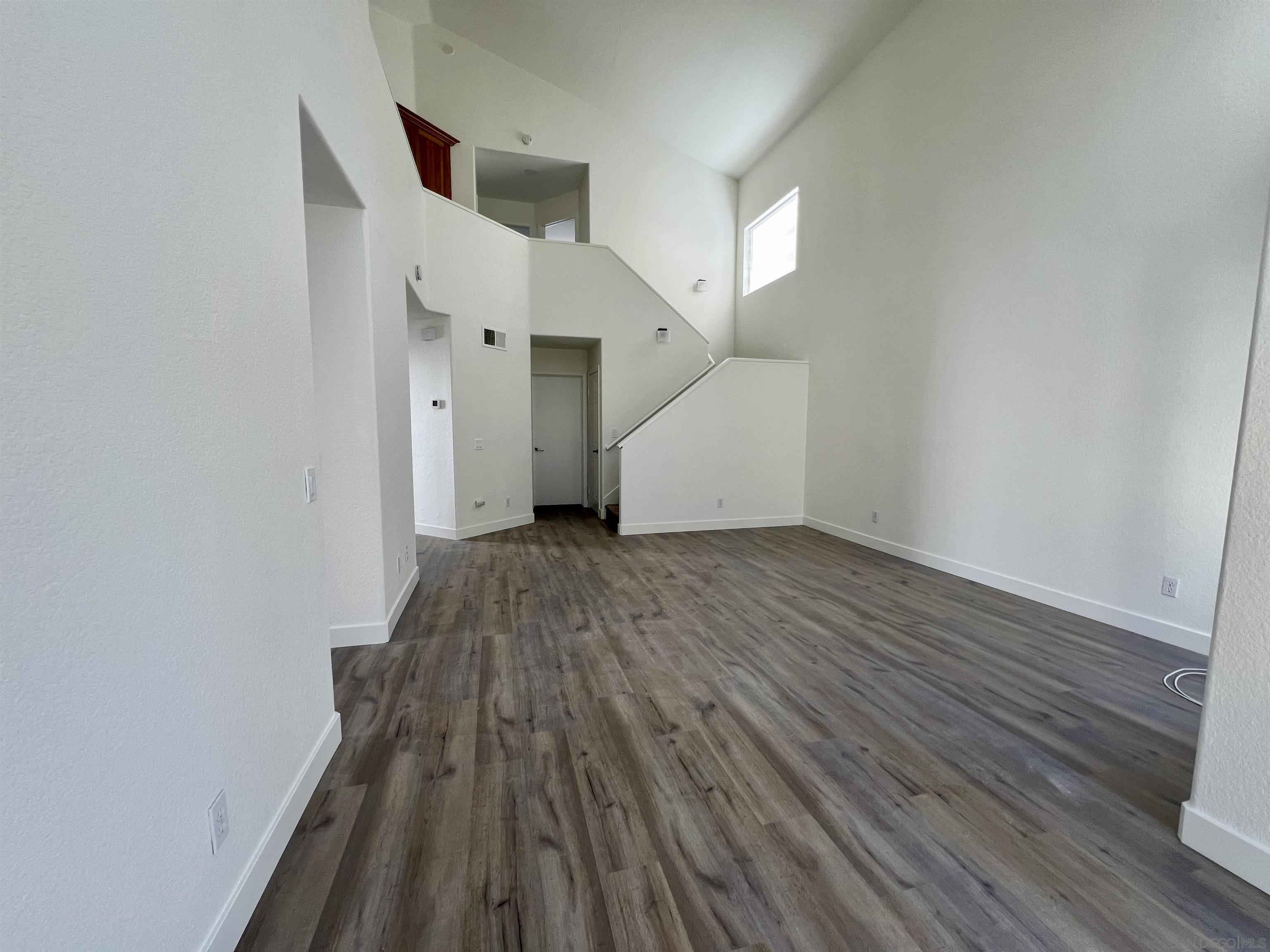 Detail Gallery Image 10 of 39 For 6815  Xana Way, Carlsbad,  CA 92009 - 3 Beds | 2/1 Baths