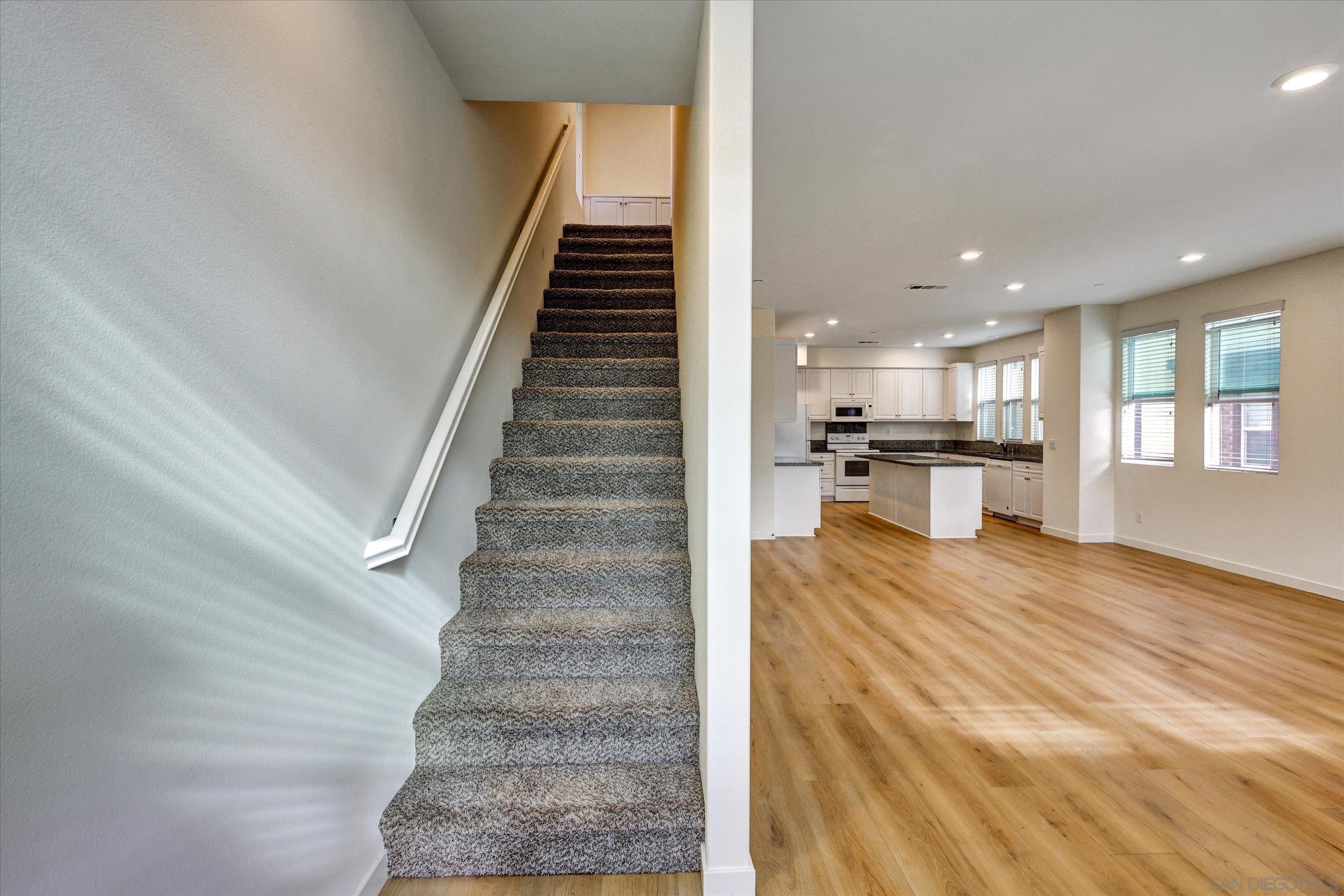 Detail Gallery Image 14 of 37 For 311  Mission Terrace Ave, San Marcos,  CA 92069 - 4 Beds | 3/1 Baths