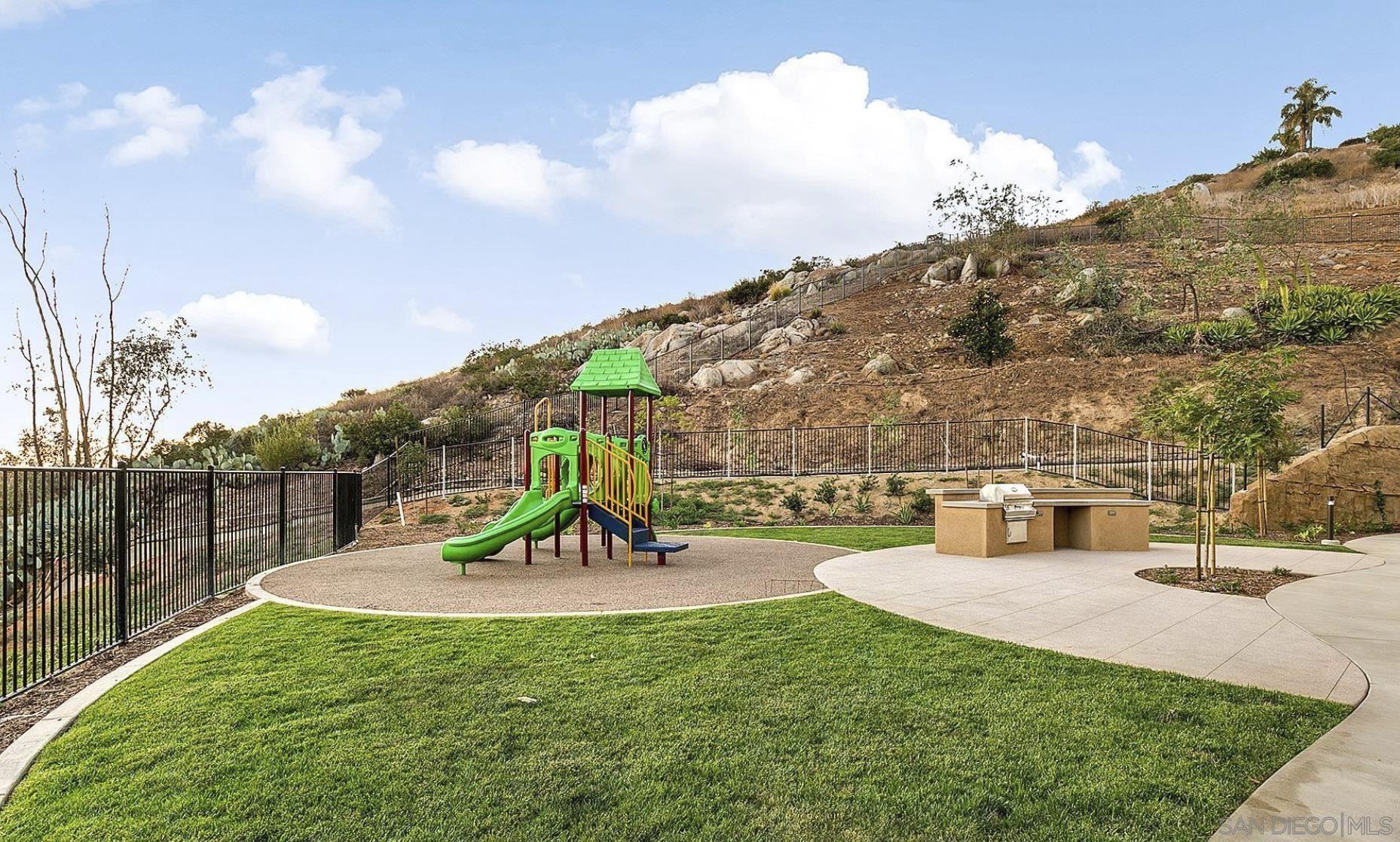 Detail Gallery Image 34 of 37 For 311  Mission Terrace Ave, San Marcos,  CA 92069 - 4 Beds | 3/1 Baths