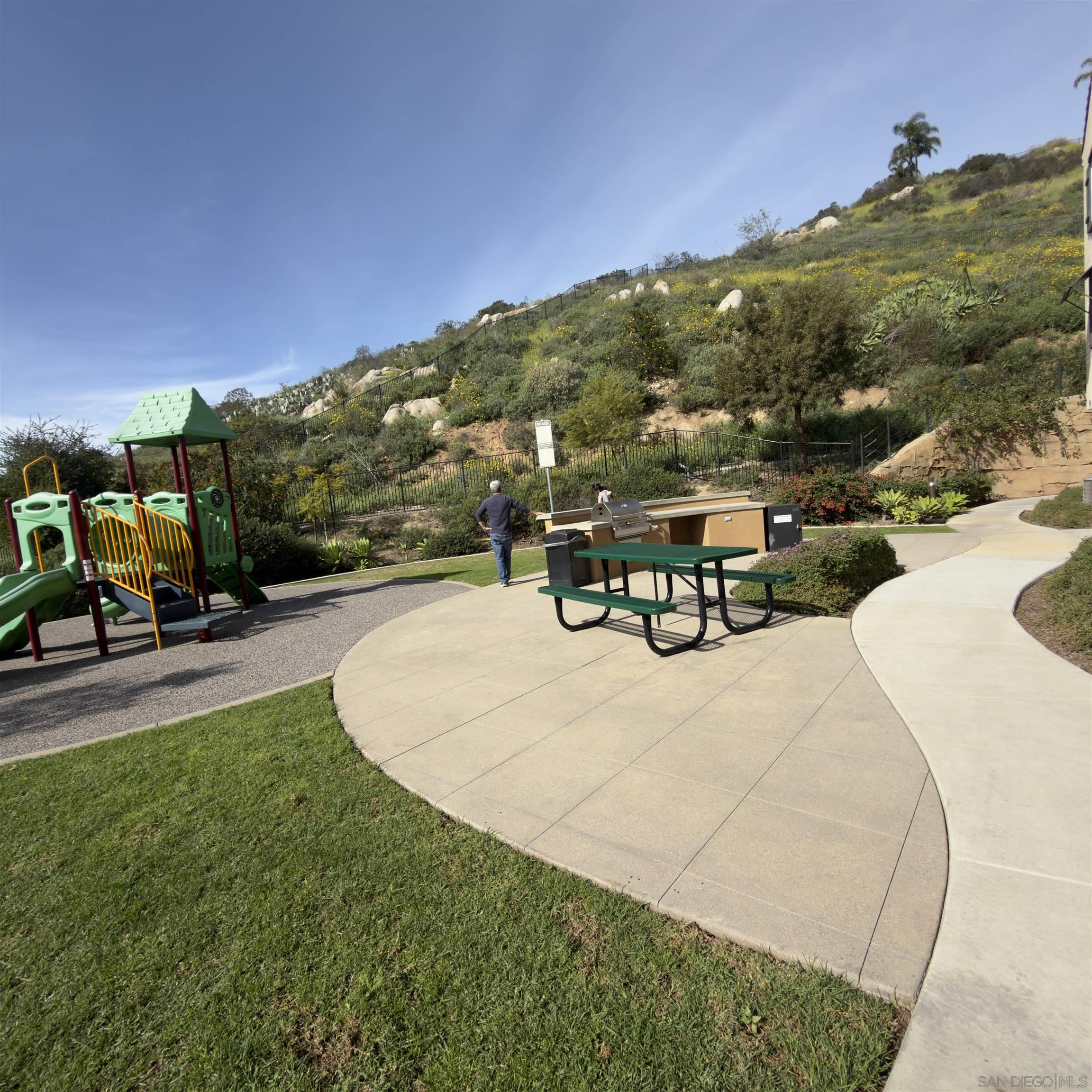 Detail Gallery Image 36 of 37 For 311  Mission Terrace Ave, San Marcos,  CA 92069 - 4 Beds | 3/1 Baths