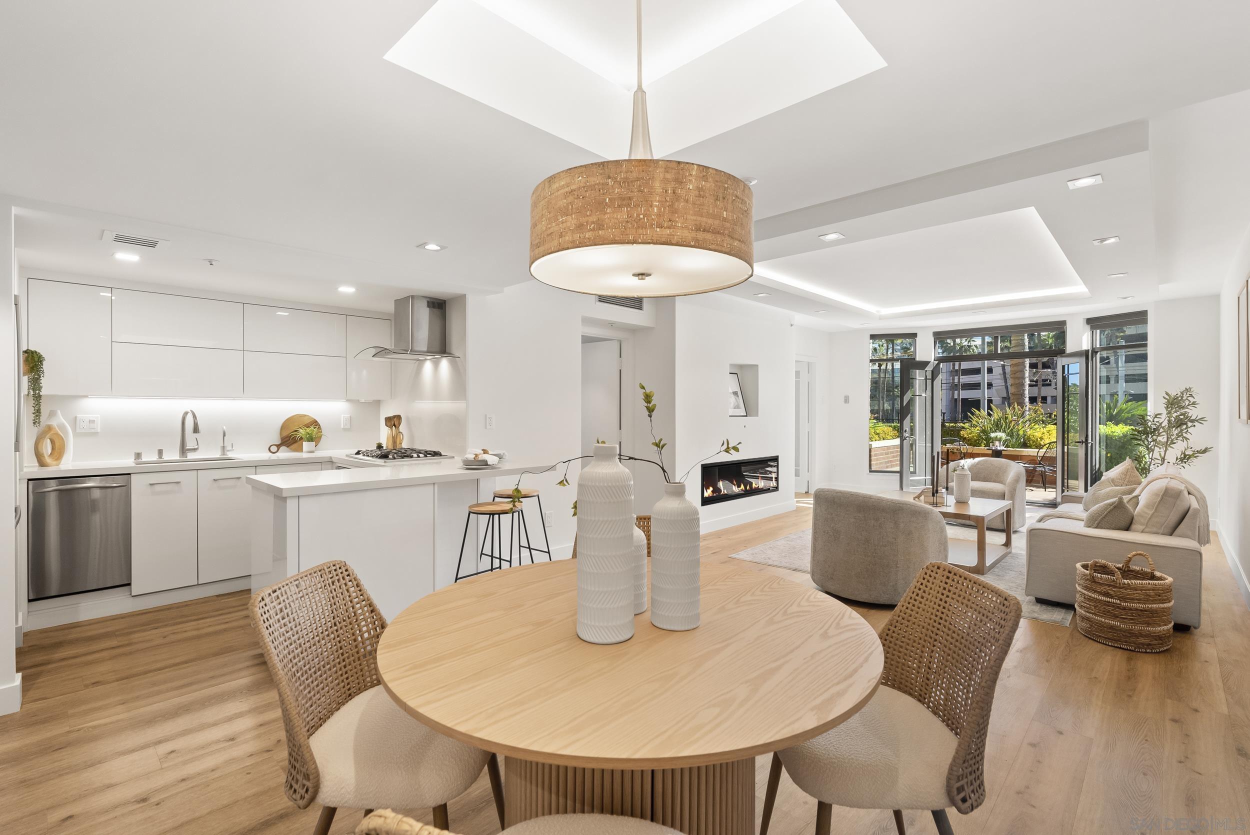 Front Image Thumbnail for SD260001876