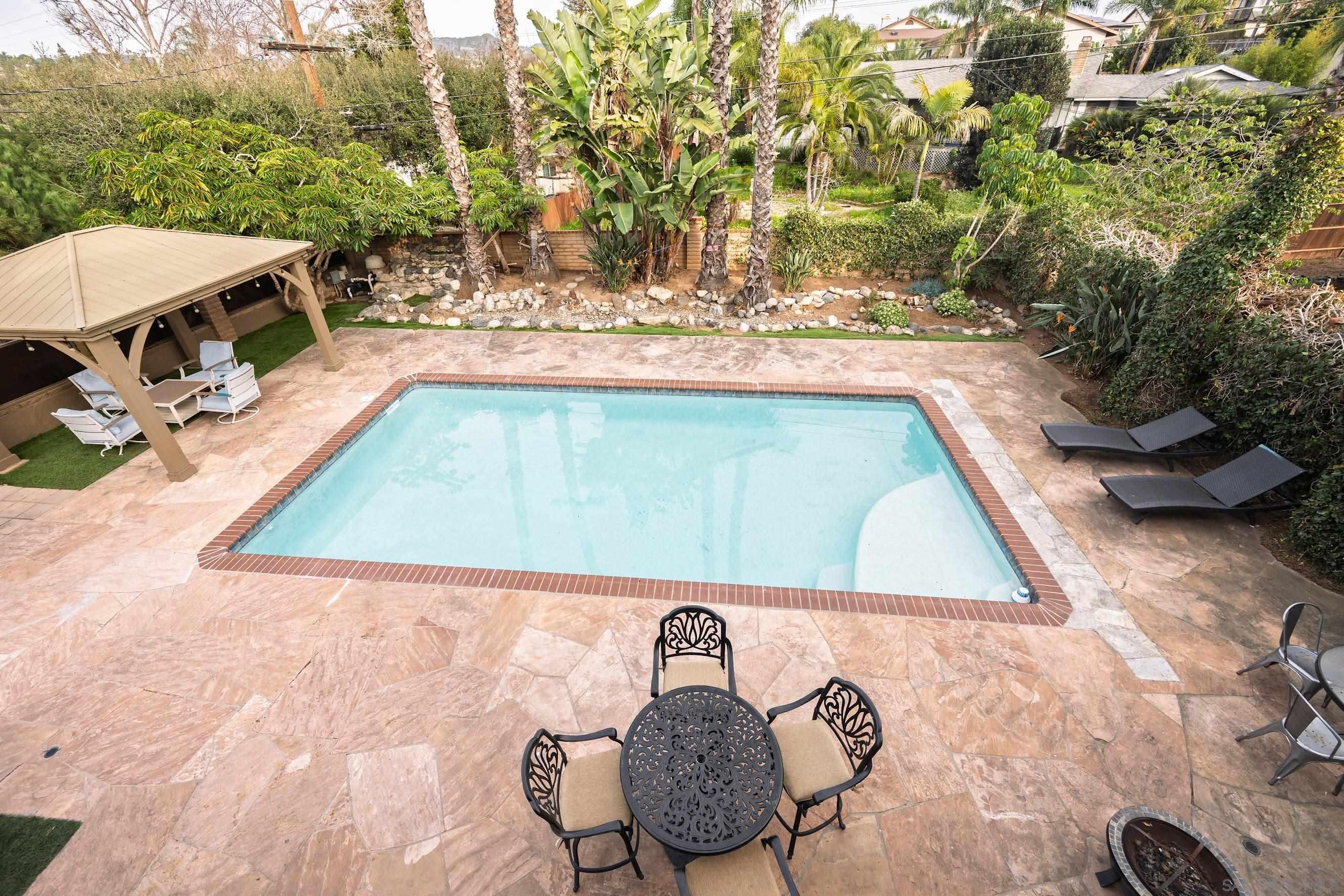 Detail Gallery Image 40 of 51 For 444  Avalon Dr., Vista,  CA 92084 - 6 Beds | 4 Baths