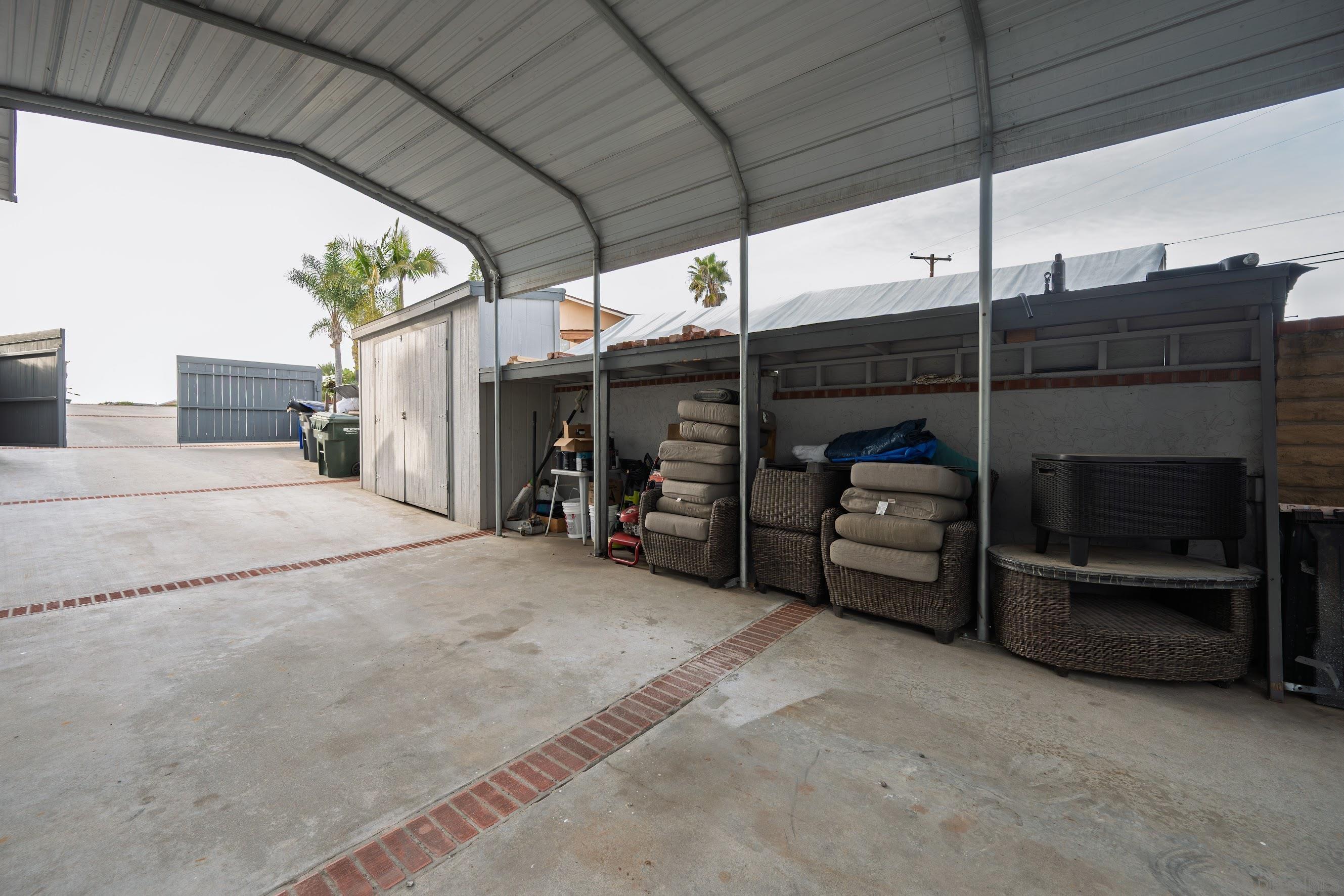 Detail Gallery Image 46 of 51 For 444  Avalon Dr., Vista,  CA 92084 - 6 Beds | 4 Baths