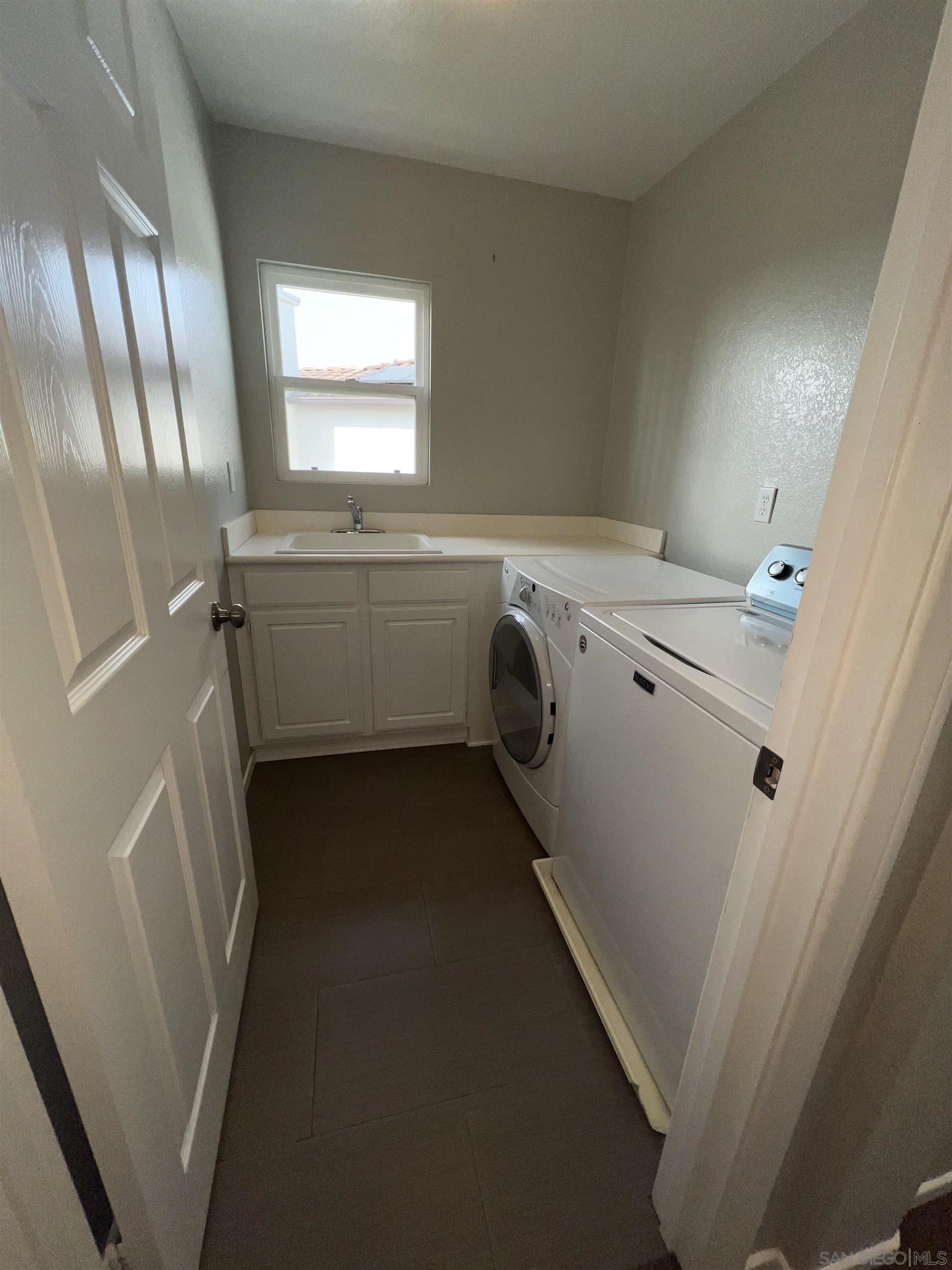 Detail Gallery Image 20 of 29 For 1454  Marble Canyon Way, Chula Vista,  CA 91915 - 5 Beds | 3/1 Baths