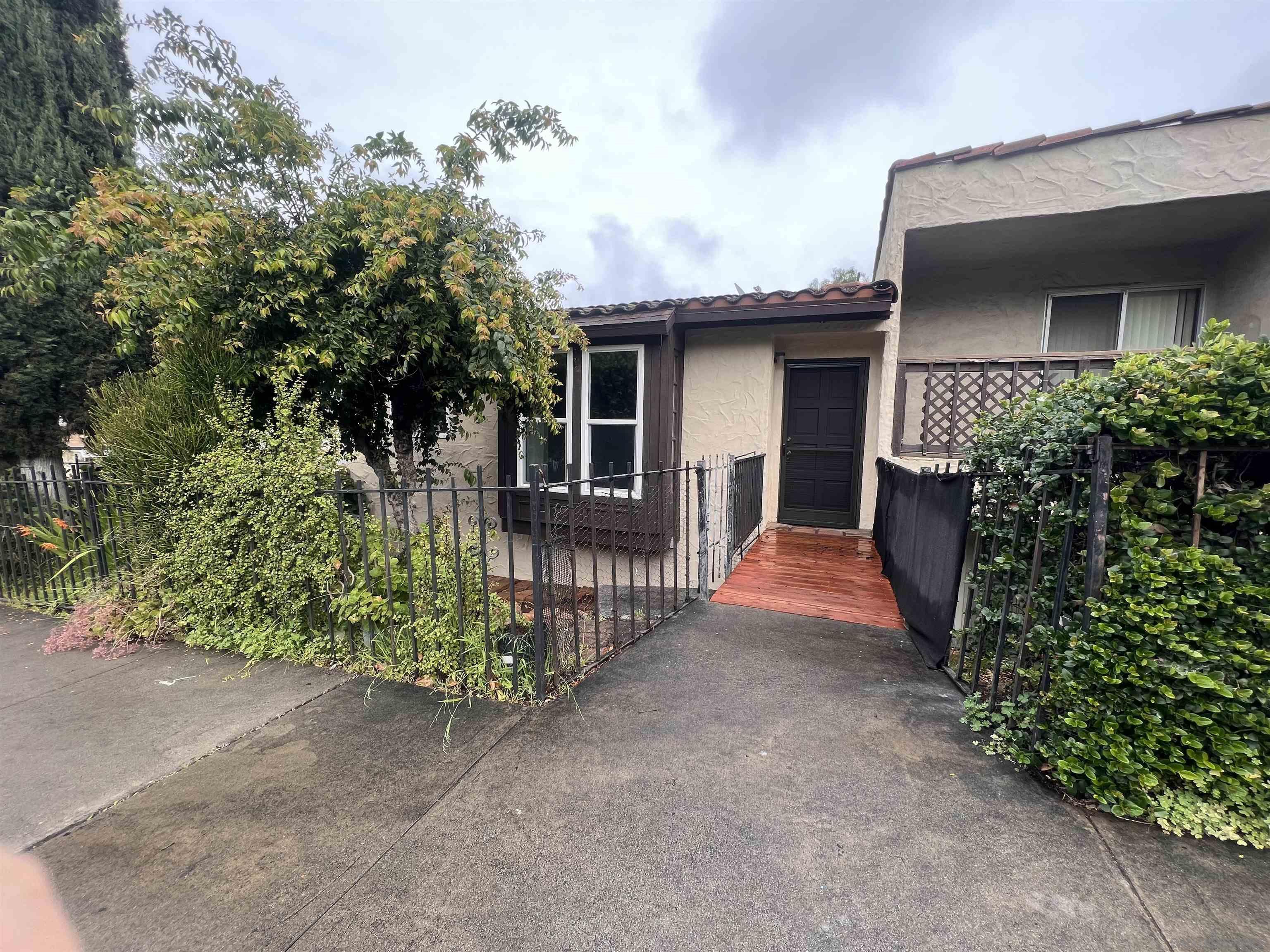 Detail Gallery Image 6 of 6 For 226 S Grape St, Escondido,  CA 92025 - 2 Beds | 1/1 Baths