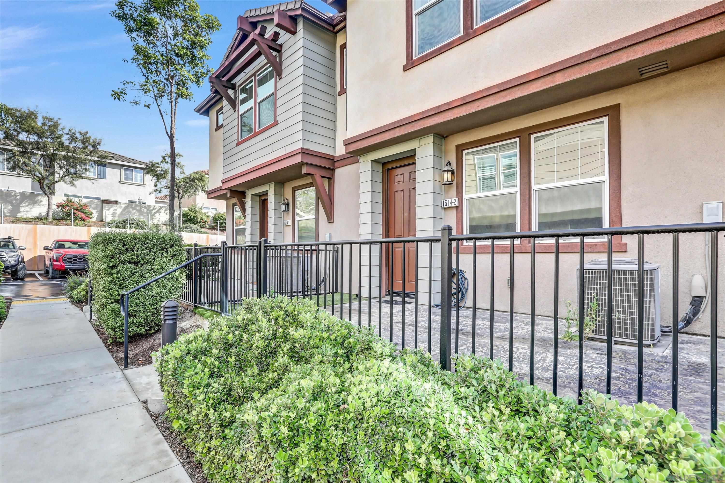 Detail Gallery Image 11 of 40 For 1514  Crown Ln Unit  #2,  Chula Vista,  CA 91915 - 3 Beds | 2/1 Baths