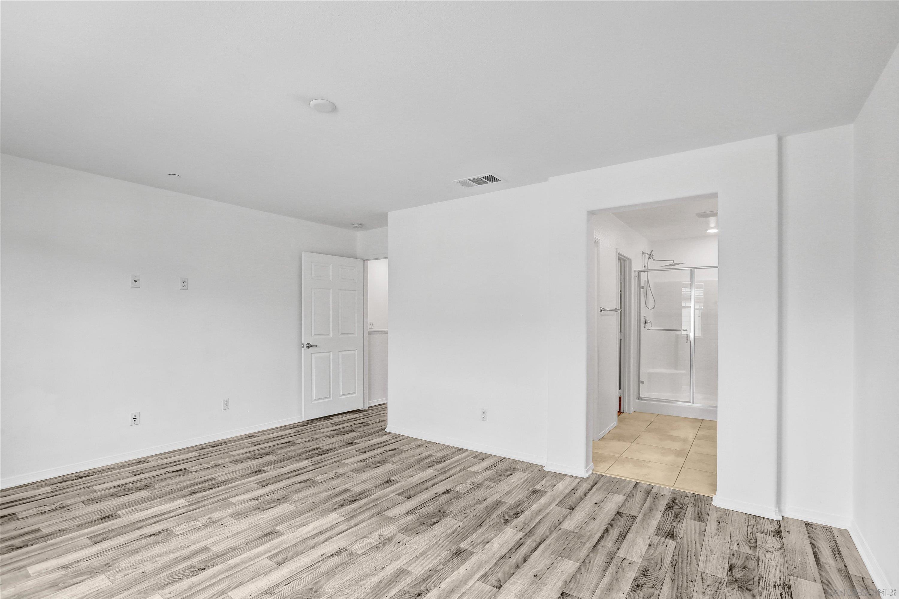 Detail Gallery Image 19 of 40 For 1514  Crown Ln Unit  #2,  Chula Vista,  CA 91915 - 3 Beds | 2/1 Baths