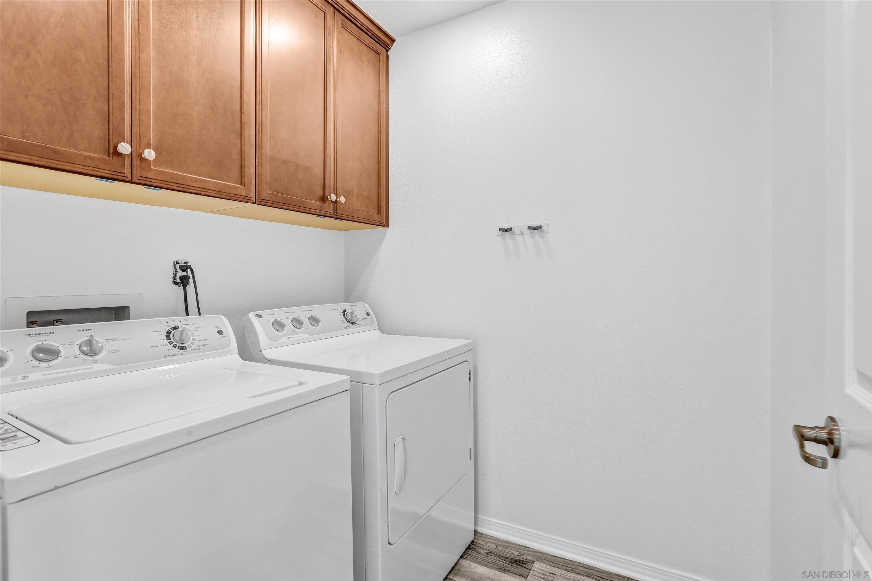 Detail Gallery Image 22 of 40 For 1514  Crown Ln Unit  #2,  Chula Vista,  CA 91915 - 3 Beds | 2/1 Baths