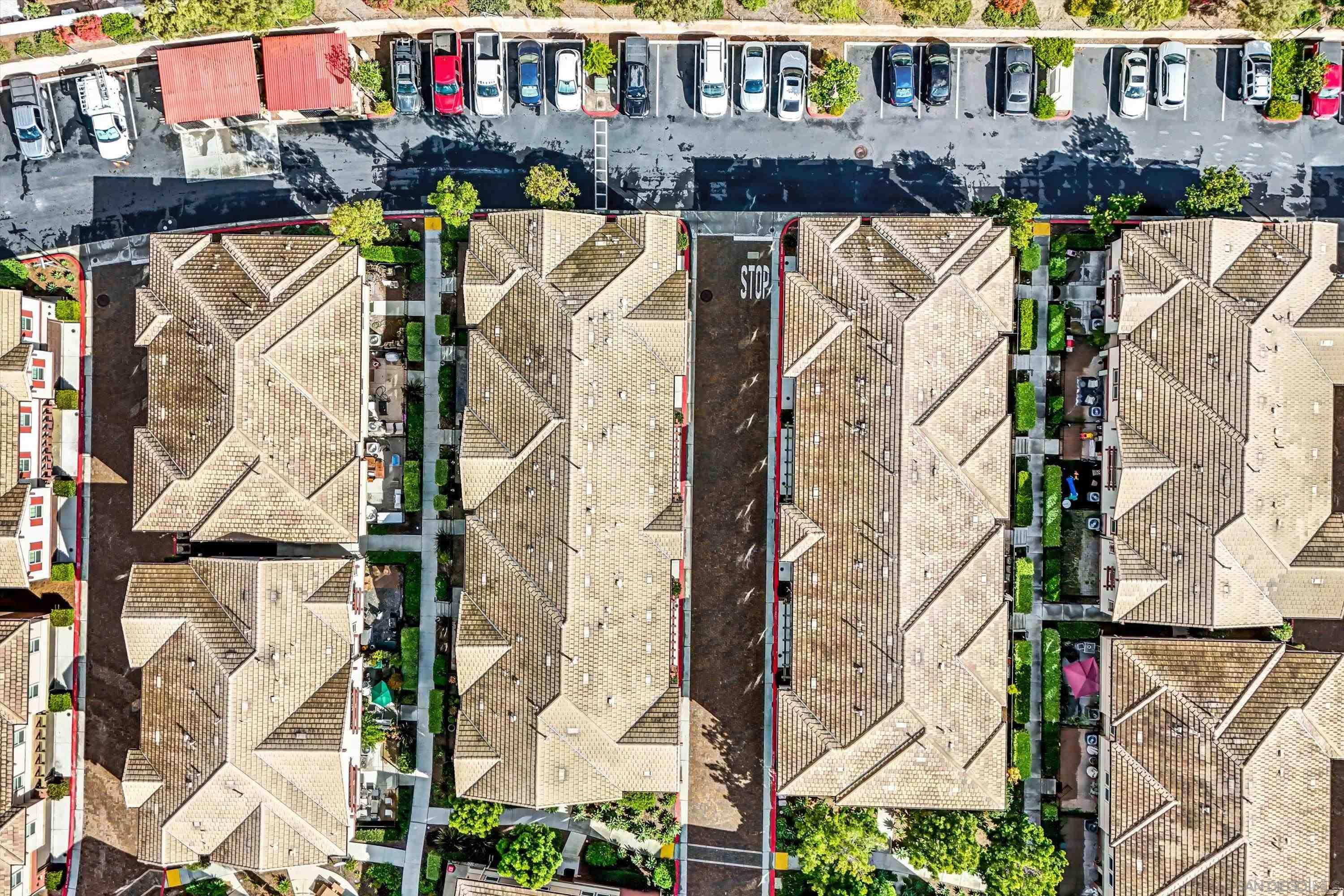 Detail Gallery Image 31 of 40 For 1514  Crown Ln Unit  #2,  Chula Vista,  CA 91915 - 3 Beds | 2/1 Baths