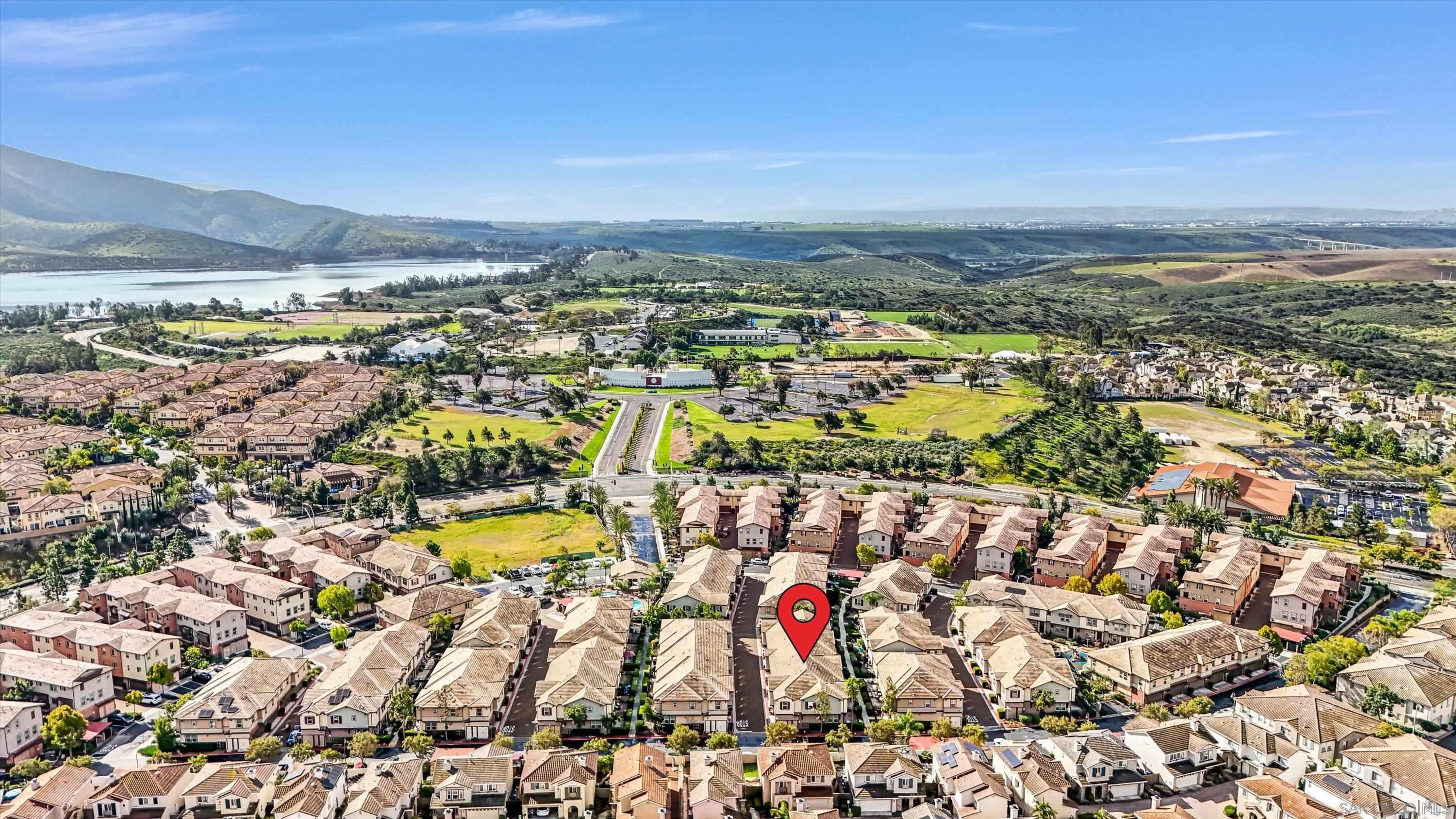 Detail Gallery Image 34 of 40 For 1514  Crown Ln Unit  #2,  Chula Vista,  CA 91915 - 3 Beds | 2/1 Baths