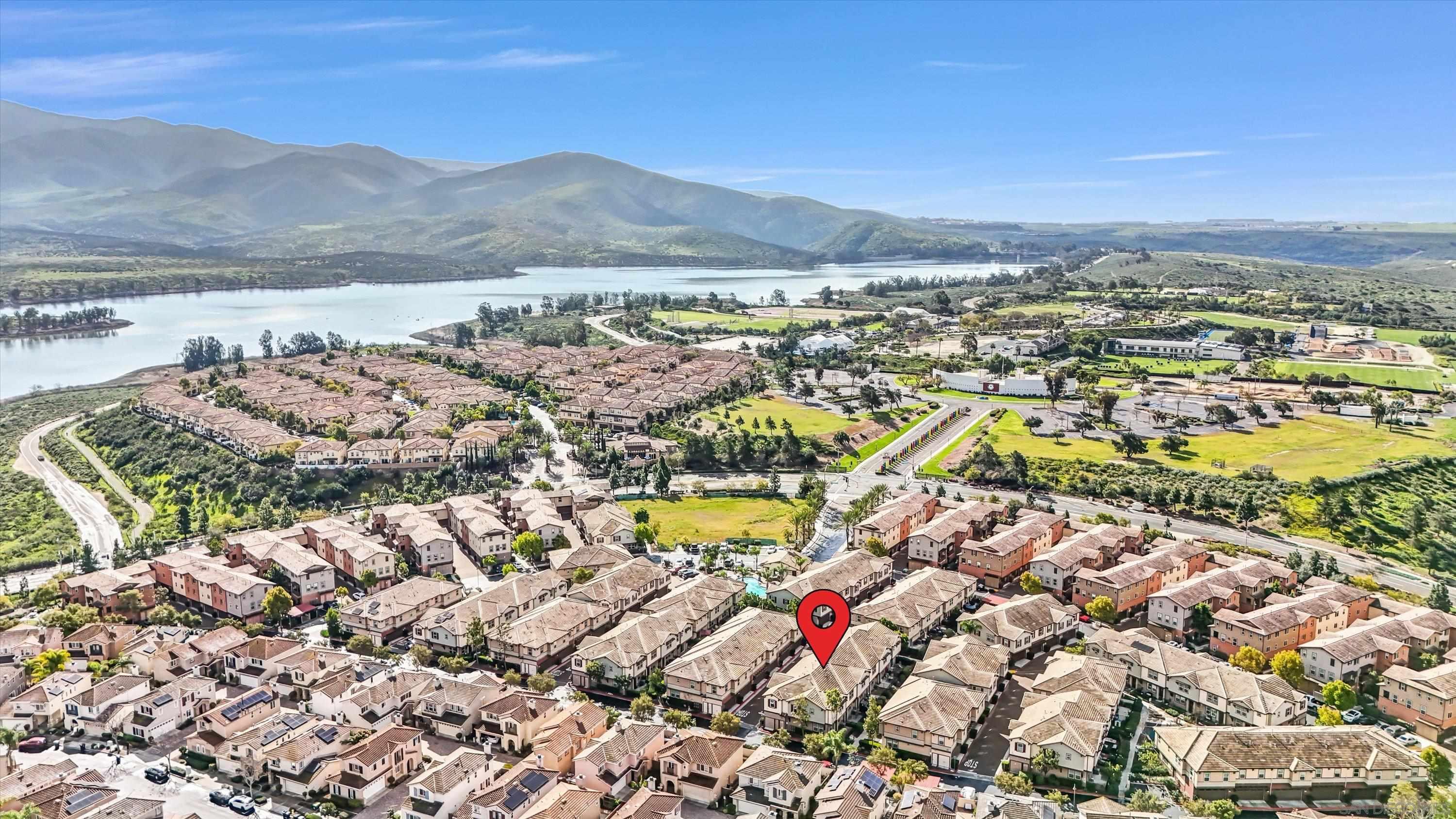 Detail Gallery Image 35 of 39 For 1514  Crown Ln Unit  #2,  Chula Vista,  CA 91915 - 3 Beds | 2/1 Baths