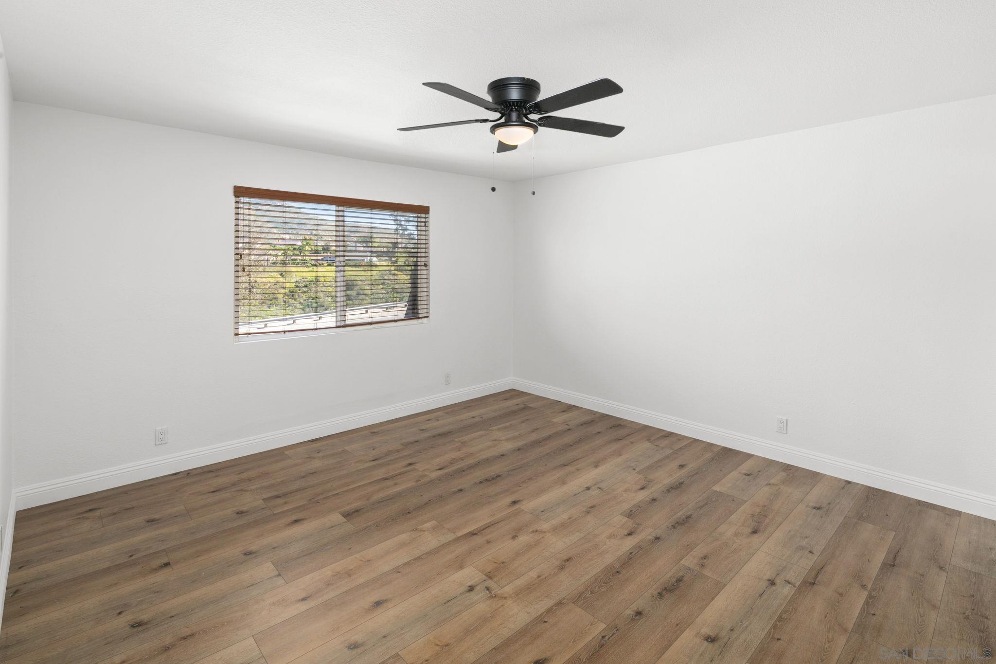 Detail Gallery Image 14 of 27 For 7594  Park Ridge Blvd  13, San Diego,  CA 92120 - 2 Beds | 2 Baths