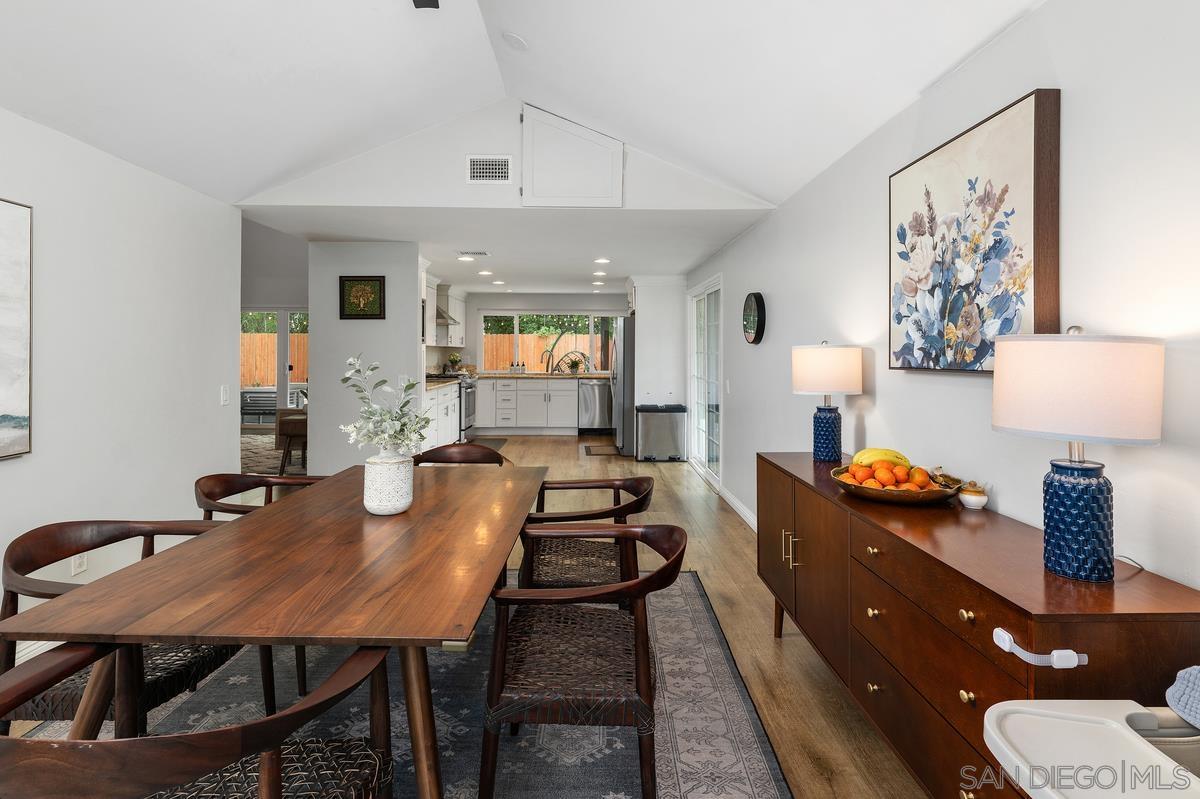 Detail Gallery Image 11 of 44 For 10851  Ironwood Rd, San Diego,  CA 92131 - 4 Beds | 3 Baths