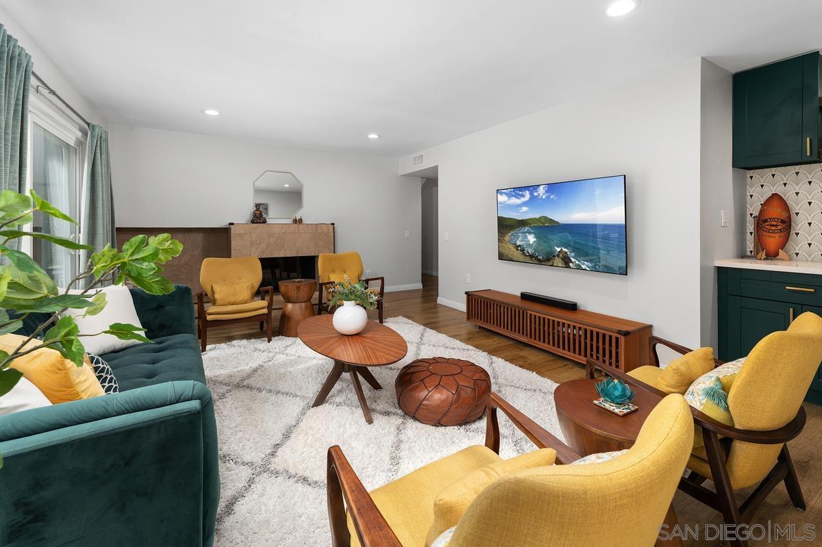 Detail Gallery Image 16 of 44 For 10851  Ironwood Rd, San Diego,  CA 92131 - 4 Beds | 3 Baths