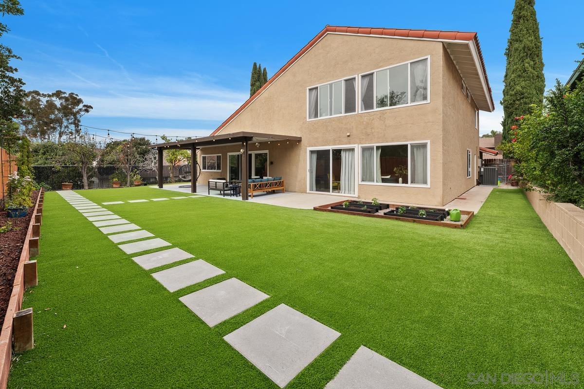 Detail Gallery Image 36 of 44 For 10851  Ironwood Rd, San Diego,  CA 92131 - 4 Beds | 3 Baths