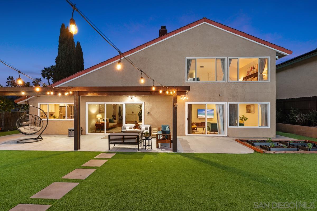 Detail Gallery Image 5 of 44 For 10851  Ironwood Rd, San Diego,  CA 92131 - 4 Beds | 3 Baths