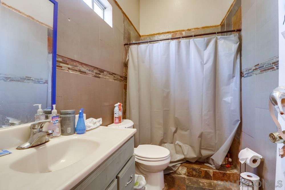 Detail Gallery Image 14 of 30 For 3521  Acacia, San Diego,  CA 92113 - – Beds | – Baths