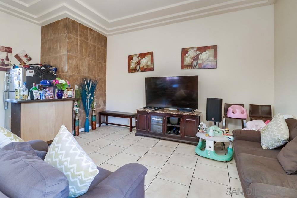 Detail Gallery Image 4 of 30 For 3521  Acacia, San Diego,  CA 92113 - – Beds | – Baths